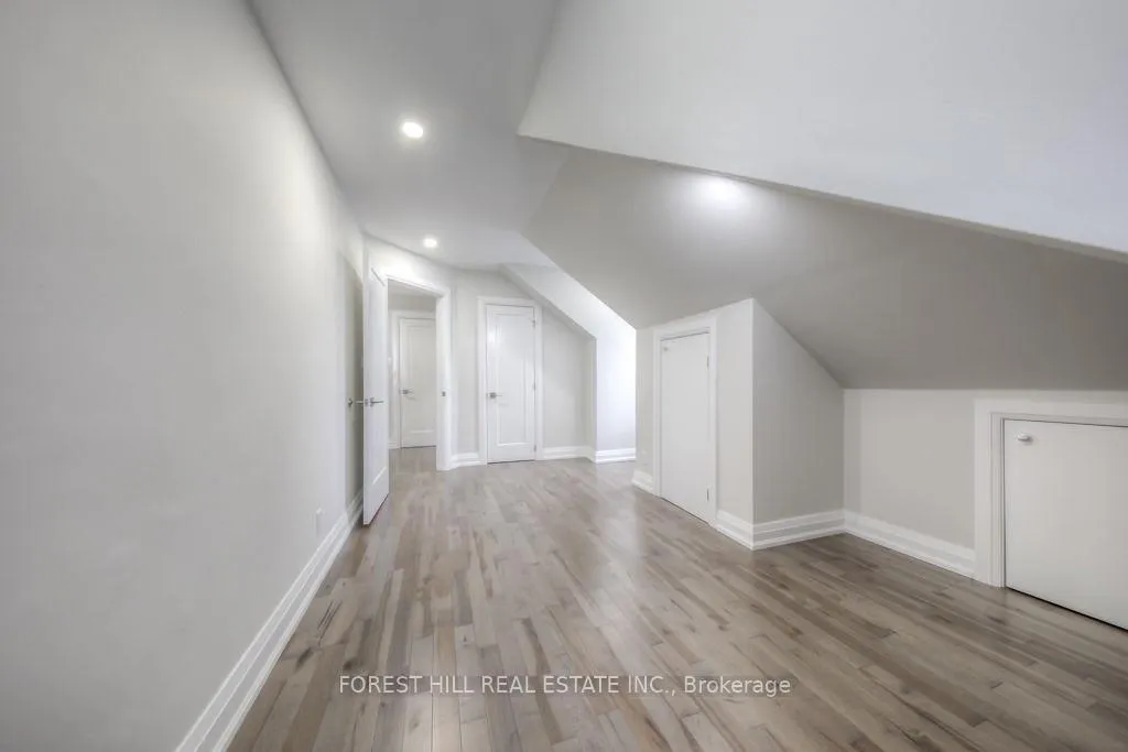 Photo 6 of Unit #3, 1747 Bathurst Street, Toronto, Forest Hill South — HOMEH