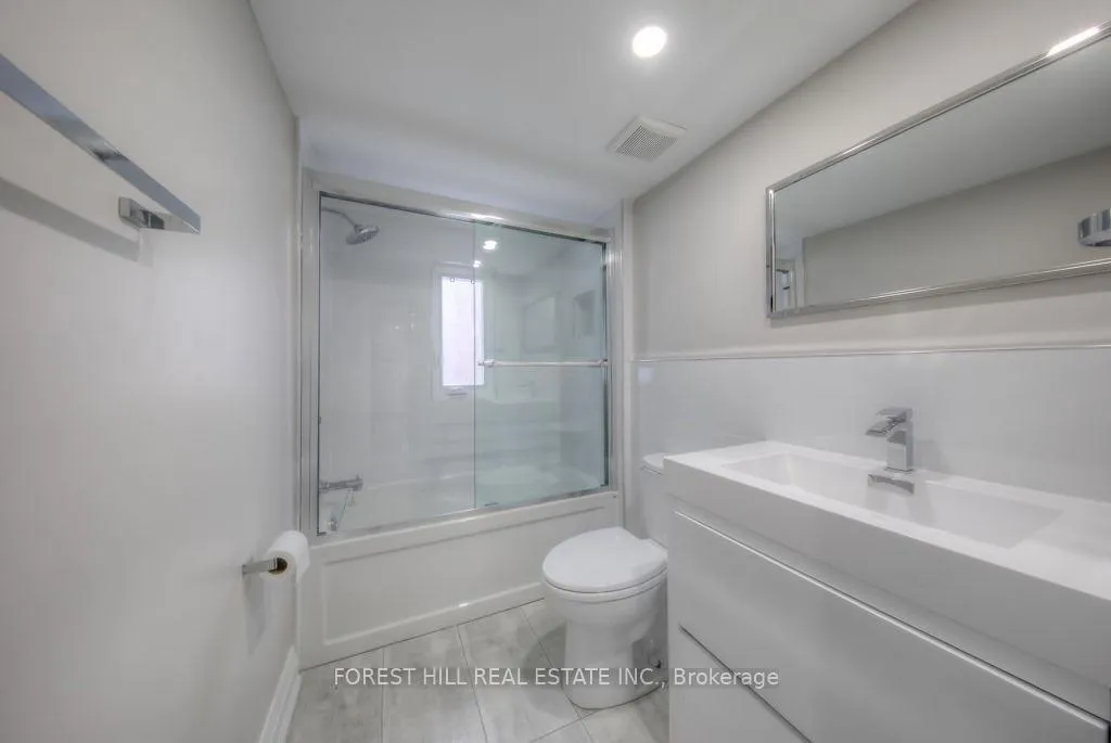 Photo 10 of Unit #3, 1747 Bathurst Street, Toronto, Forest Hill South — HOMEH