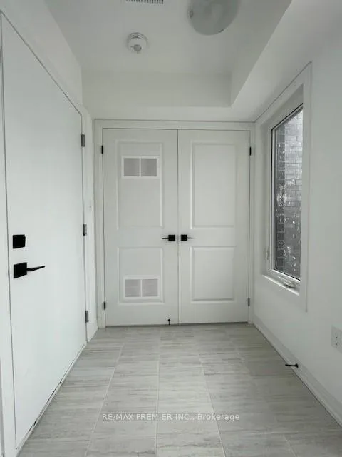 Photo 5 of 73 Fairlane Avenue, Barrie, Painswick South — HOMEH