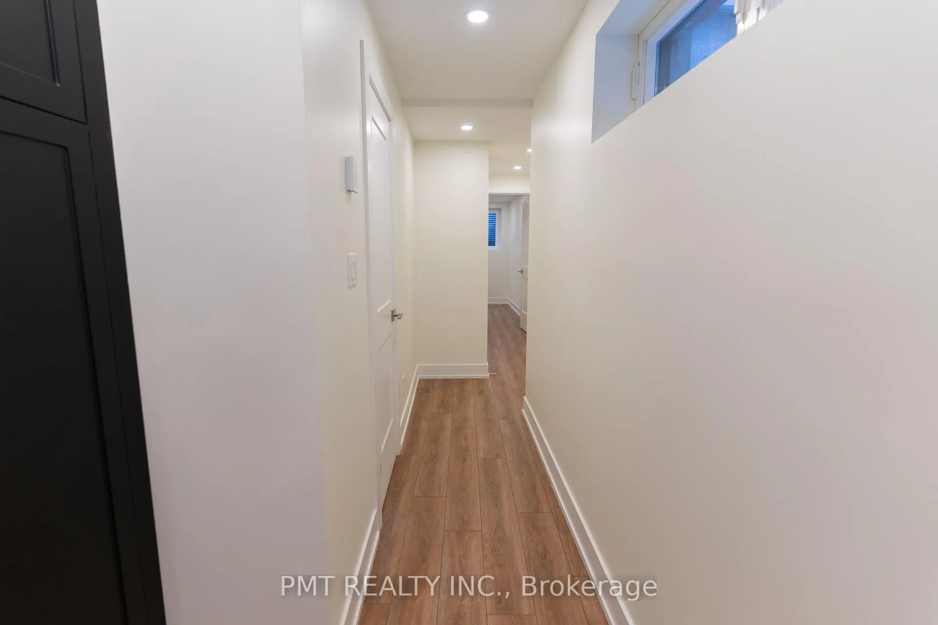Photo 8 of Unit Bsmt, 55 Markham Street, Toronto, Trinity-Bellwoods — HOMEH