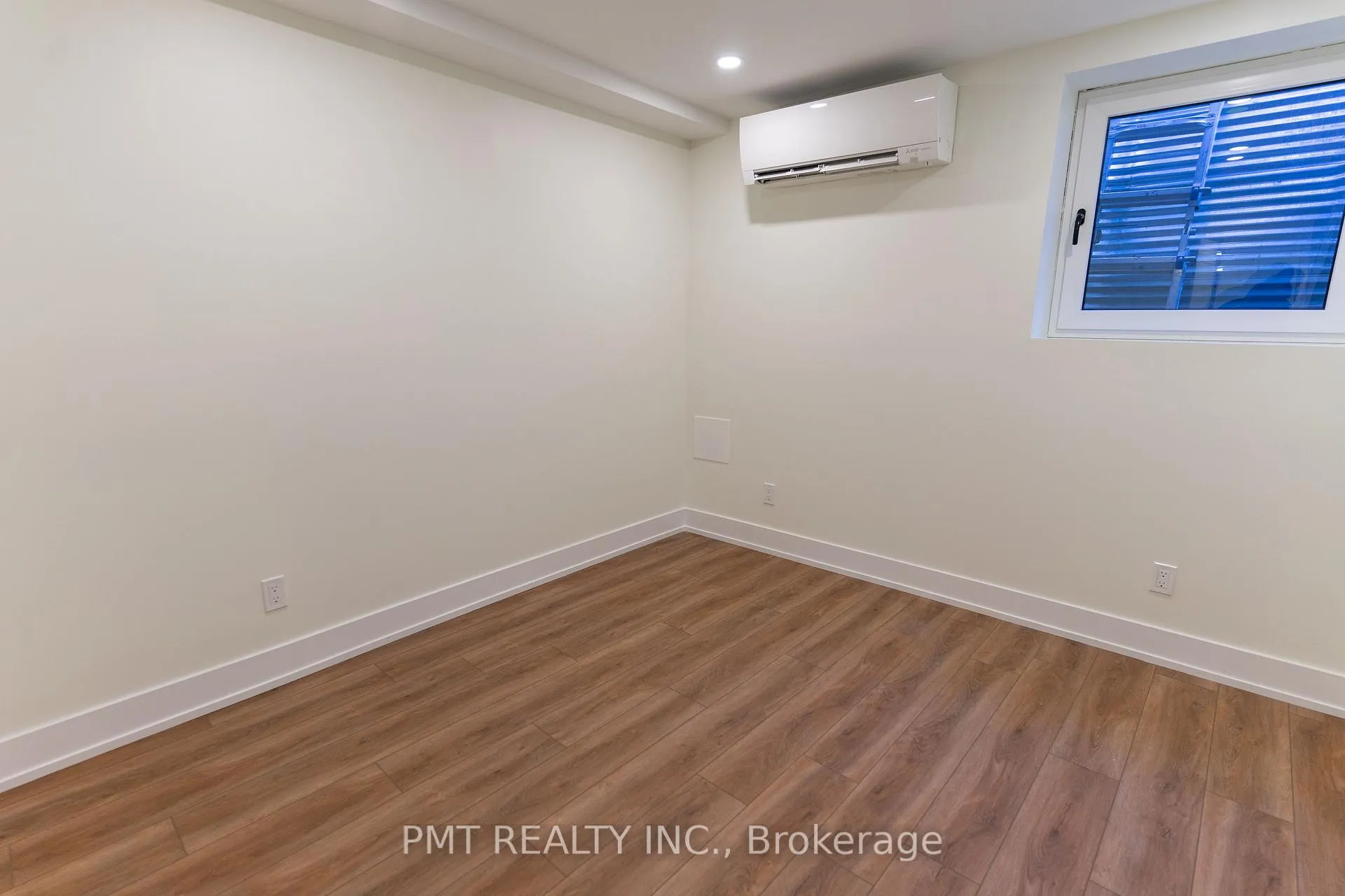 Photo 9 of Unit Bsmt, 55 Markham Street, Toronto, Trinity-Bellwoods — HOMEH