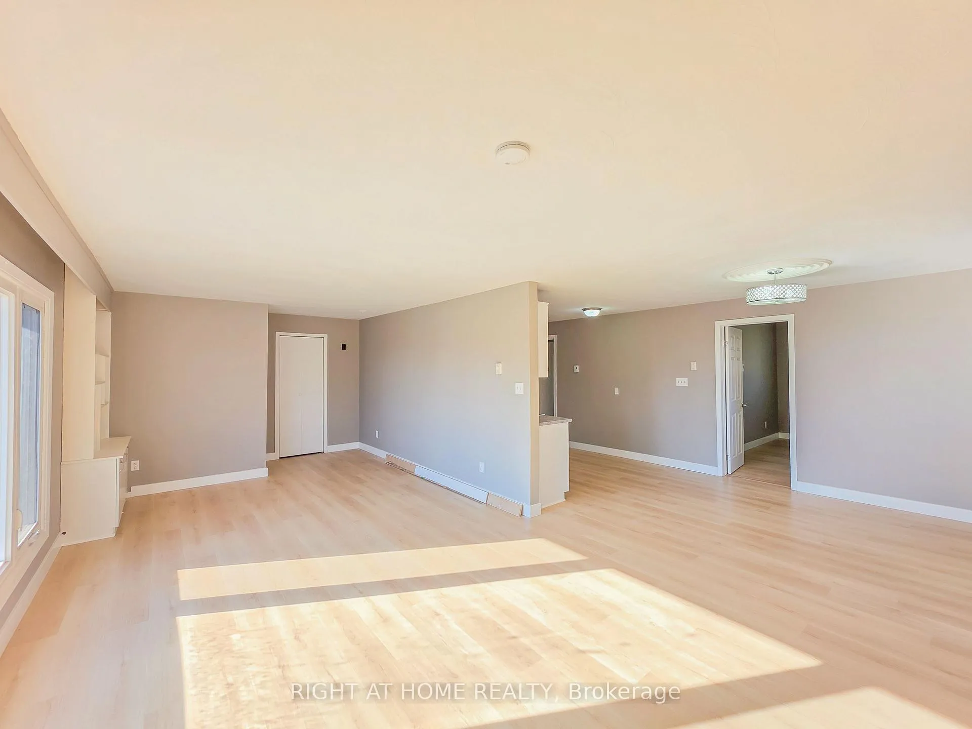 Photo 1 of Unit Upper, 488 Dean Avenue, Oshawa, Central — HOMEH