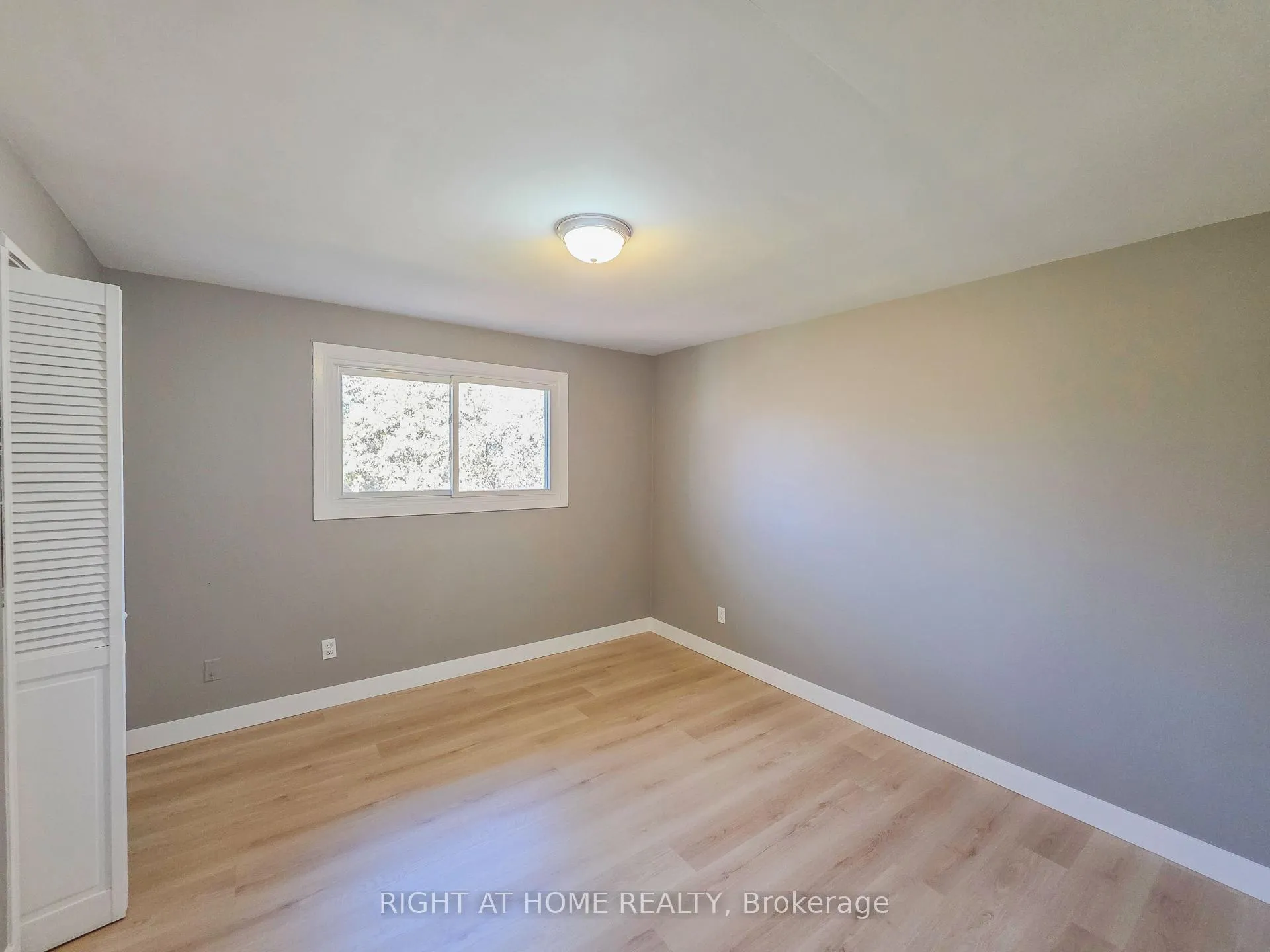 Photo 17 of Unit Upper, 488 Dean Avenue, Oshawa, Central — HOMEH