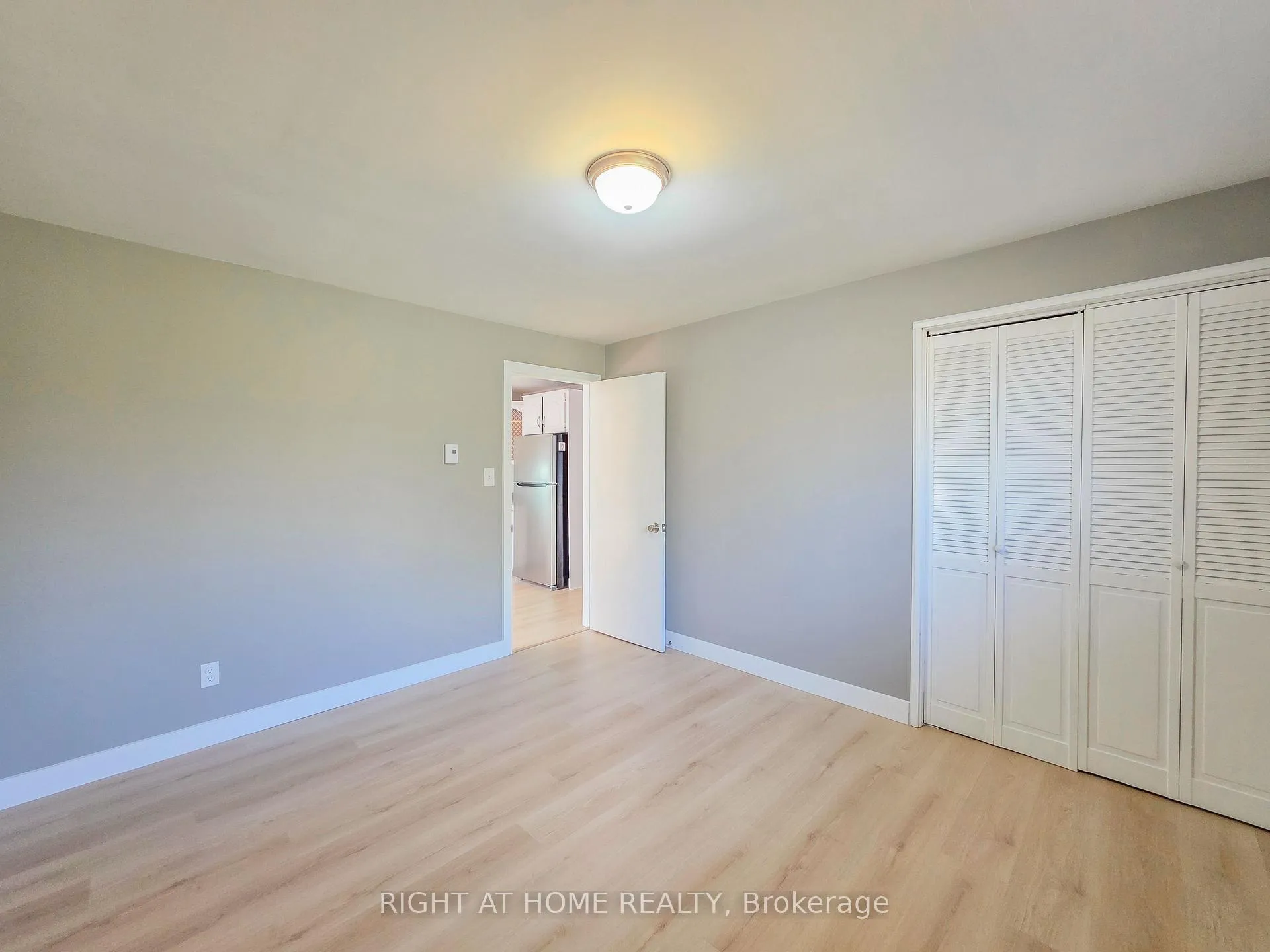 Photo 19 of Unit Upper, 488 Dean Avenue, Oshawa, Central — HOMEH