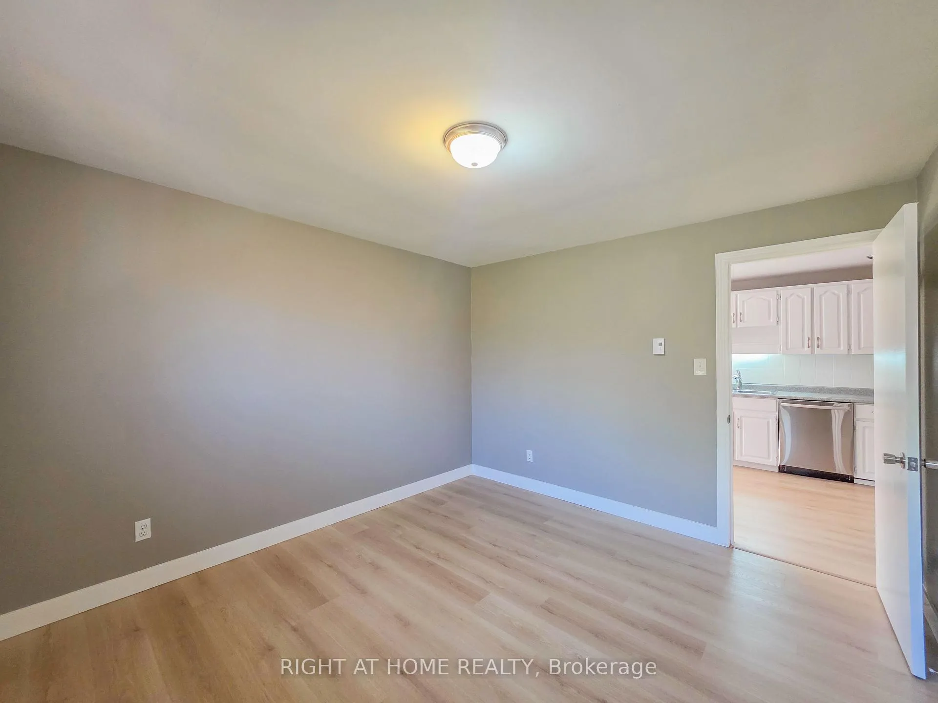 Photo 20 of Unit Upper, 488 Dean Avenue, Oshawa, Central — HOMEH