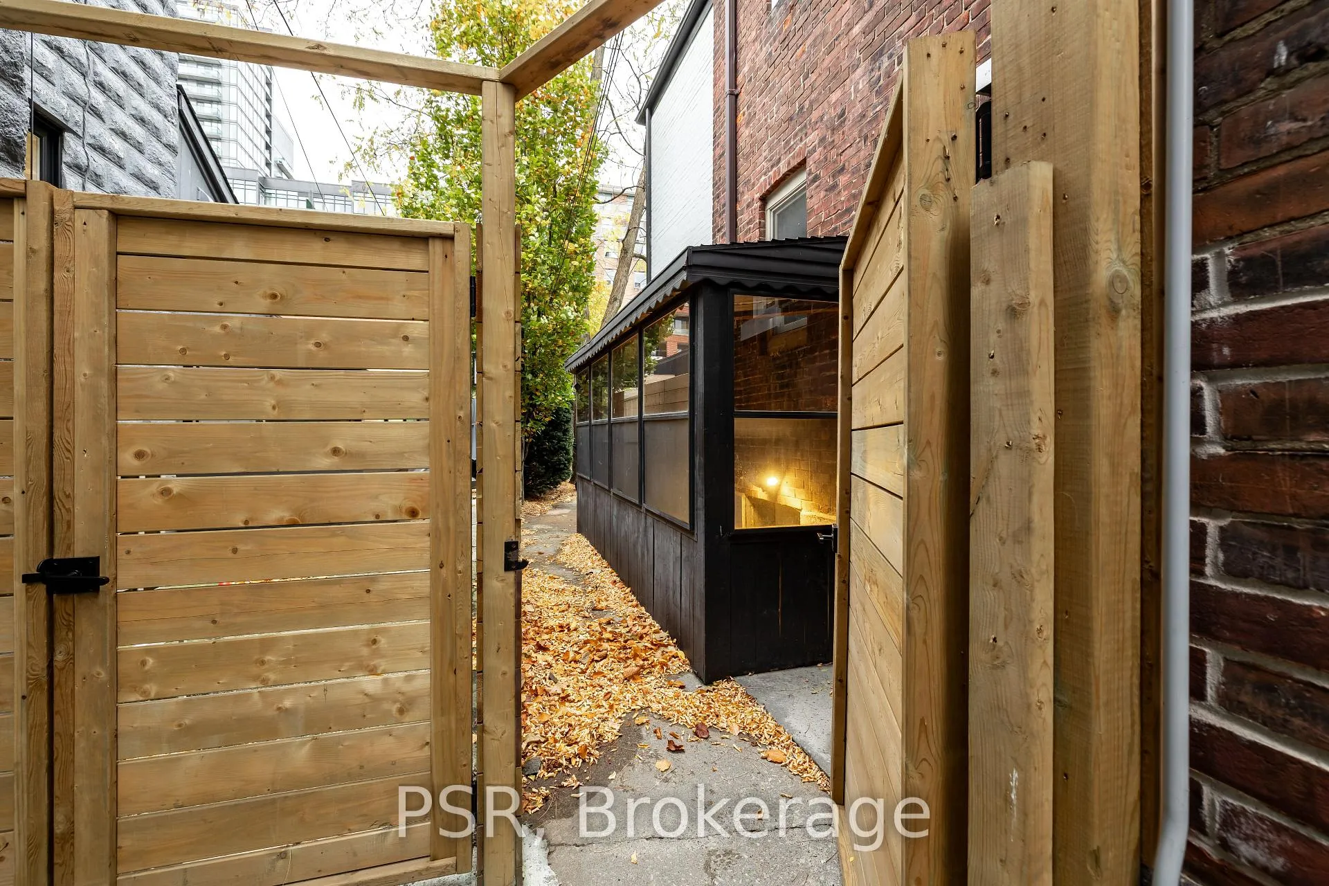 Photo 3 of Unit BSMT, 82 Dovercourt Road, Toronto, Trinity-Bellwoods — HOMEH