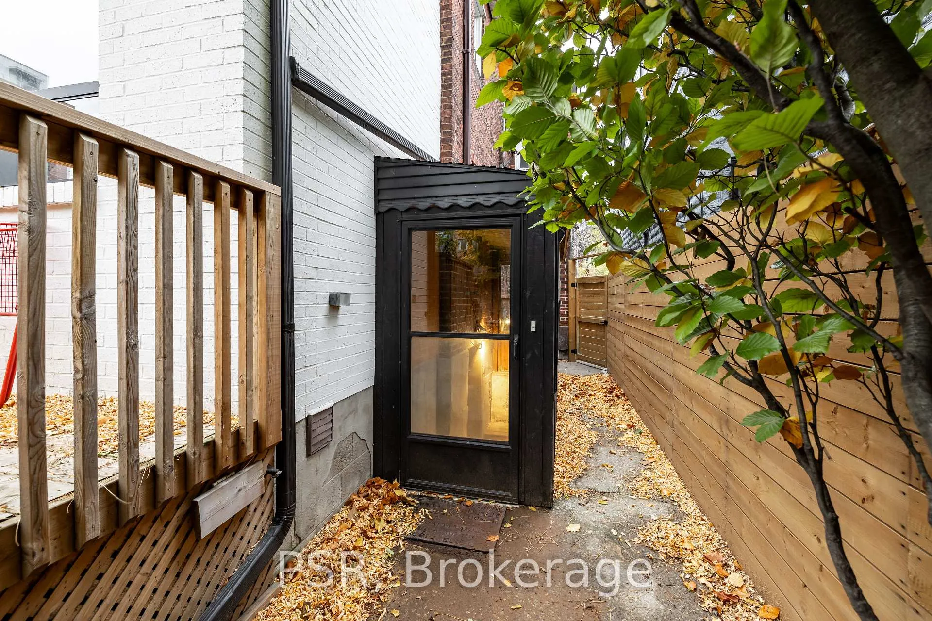 Photo 4 of Unit BSMT, 82 Dovercourt Road, Toronto, Trinity-Bellwoods — HOMEH