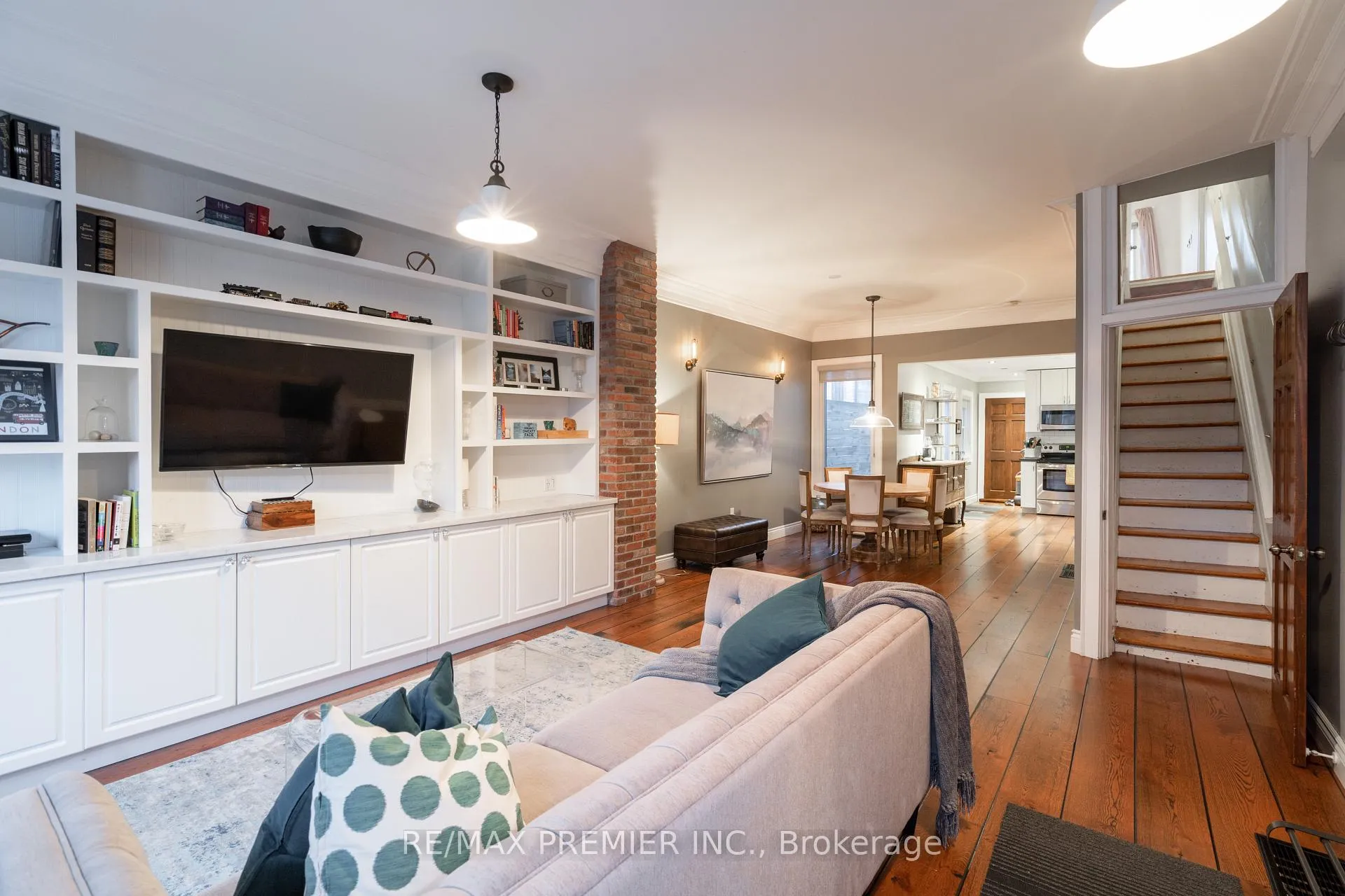 Photo 4 of 13 Manning Avenue, Toronto, Trinity-Bellwoods — HOMEH