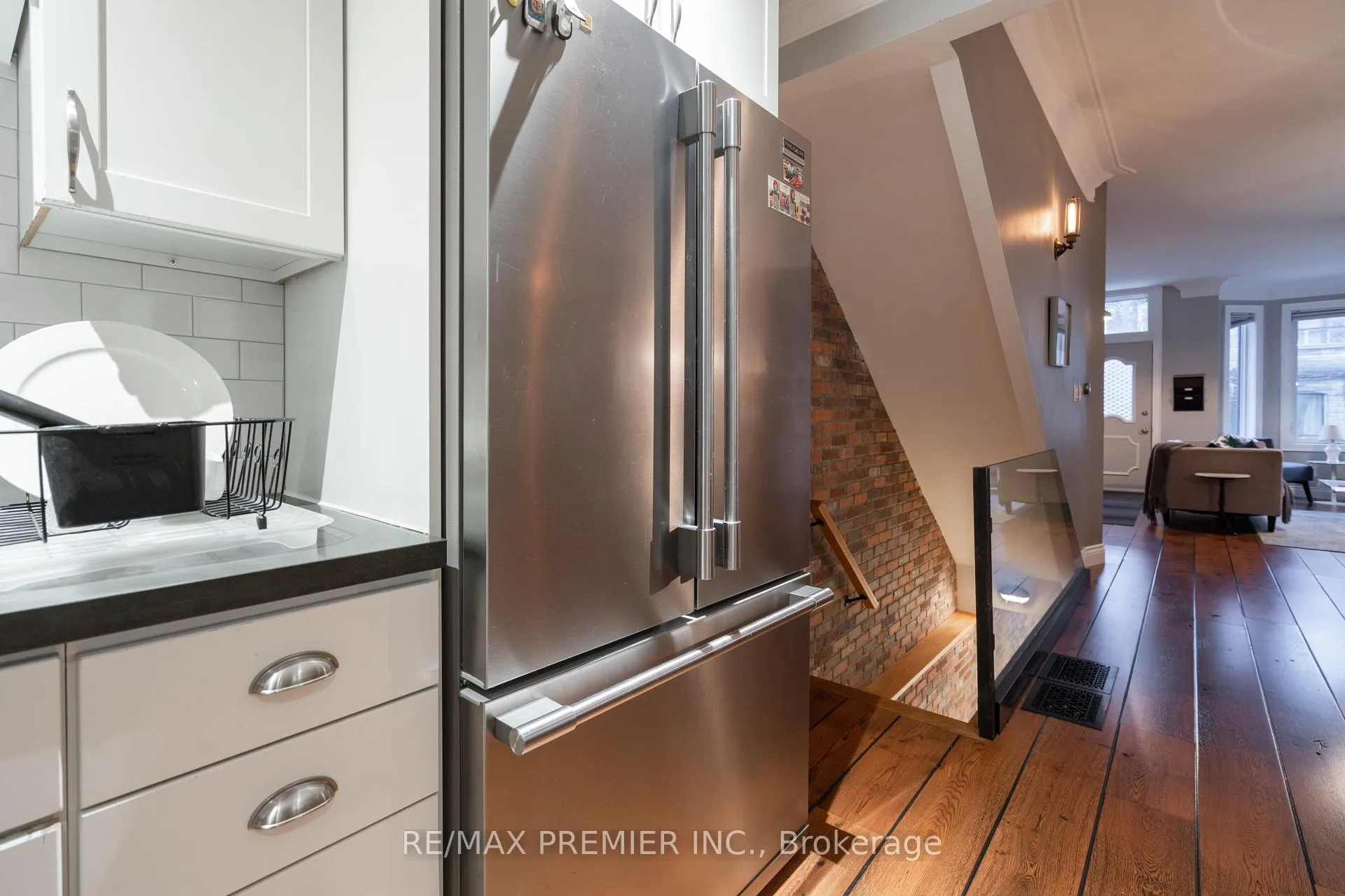 Photo 13 of 13 Manning Avenue, Toronto, Trinity-Bellwoods — HOMEH