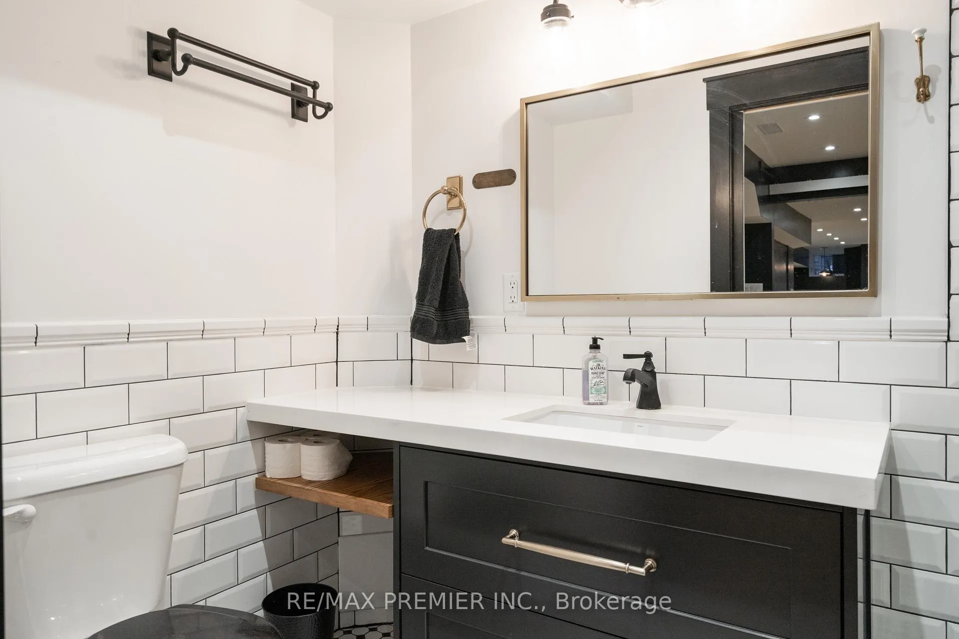 Photo 23 of 13 Manning Avenue, Toronto, Trinity-Bellwoods — HOMEH