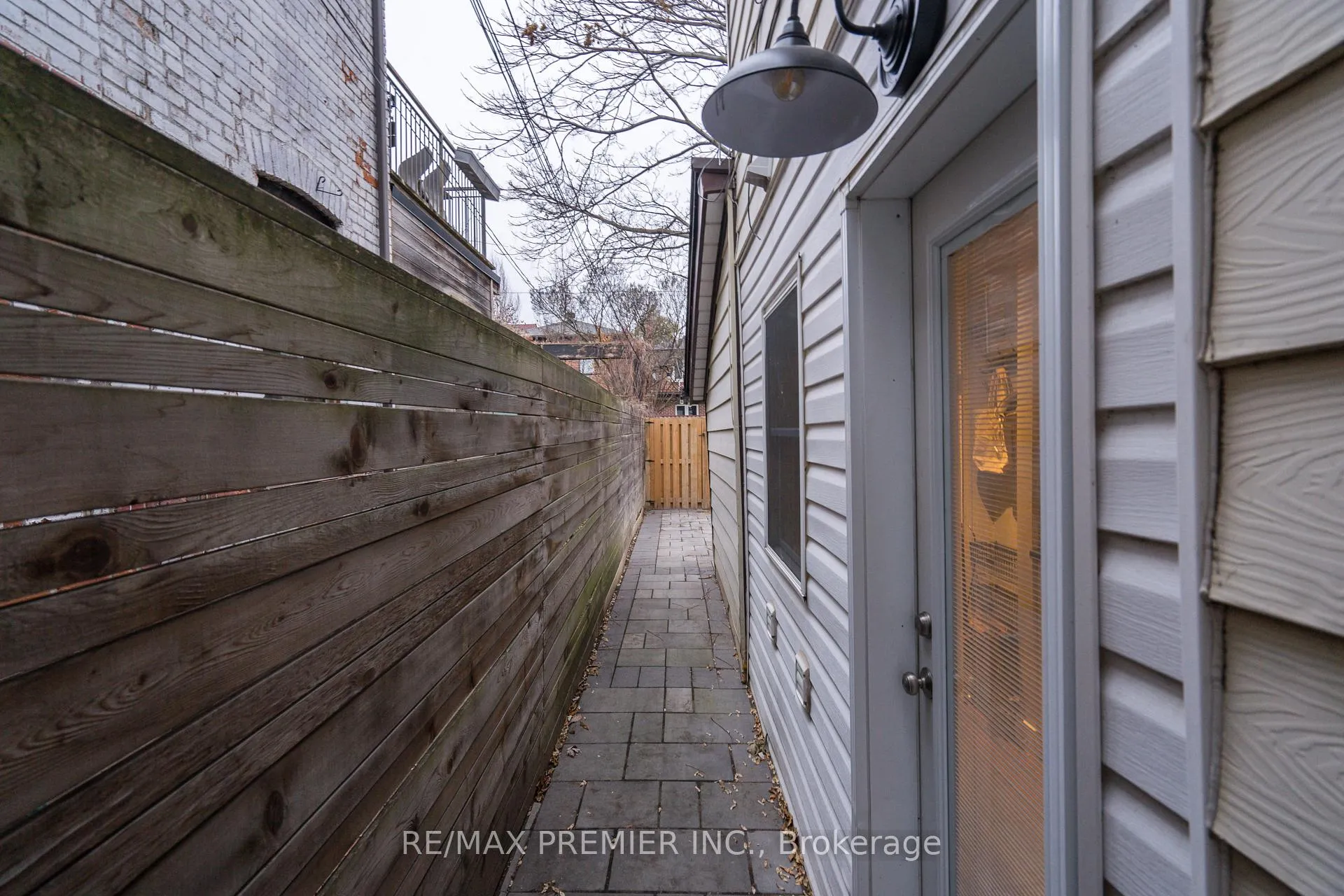 Photo 31 of 13 Manning Avenue, Toronto, Trinity-Bellwoods — HOMEH