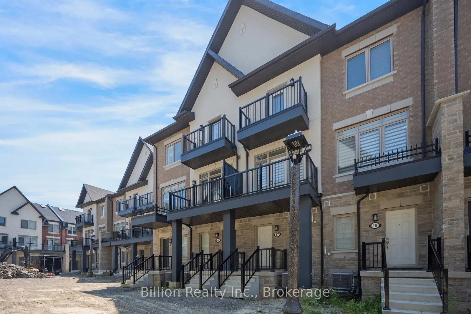 Photo 5 of 17 Springdale Avenue, Caledon, Rural Caledon — HOMEH