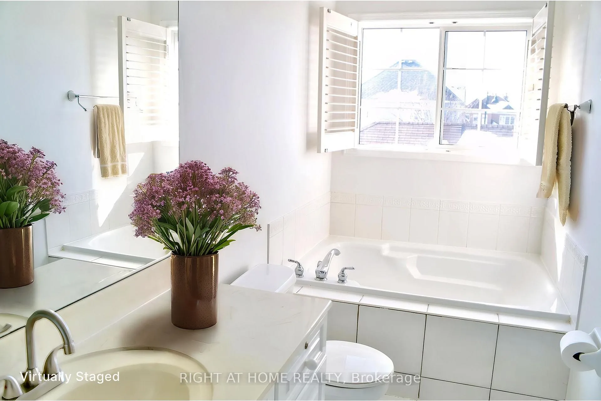 Photo 8 of 79 Warwick Avenue, Ajax, South East — HOMEH