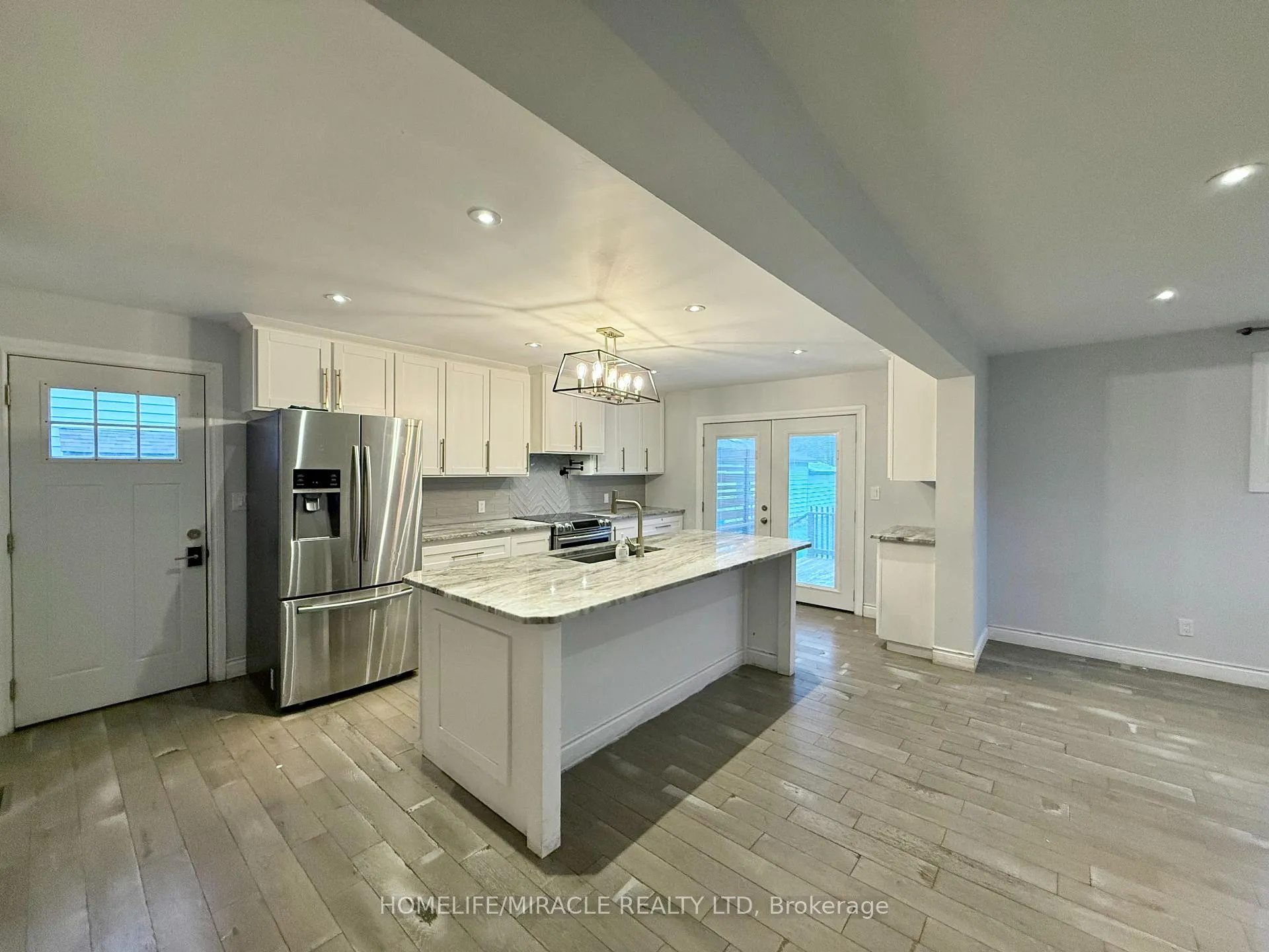 Photo 10 of 1710 Balfour Boulevard, Windsor — HOMEH