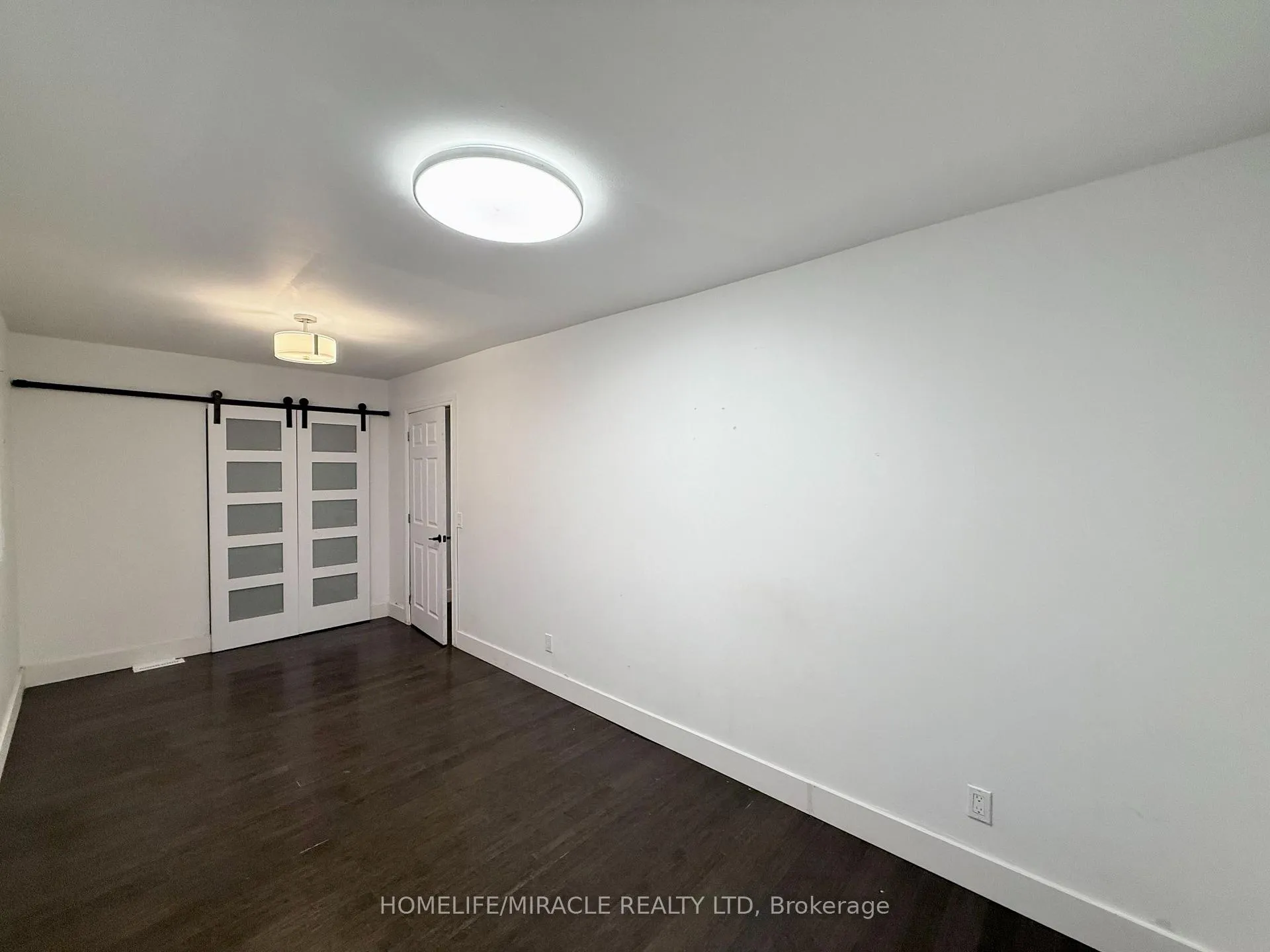Photo 14 of 1710 Balfour Boulevard, Windsor — HOMEH