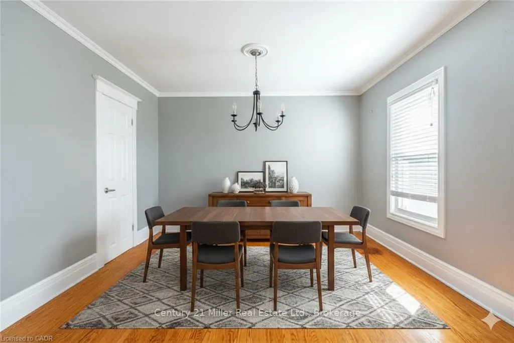 Photo 4 of Unit Upper, 39 Connaught Avenue N, Hamilton, Stipley — HOMEH