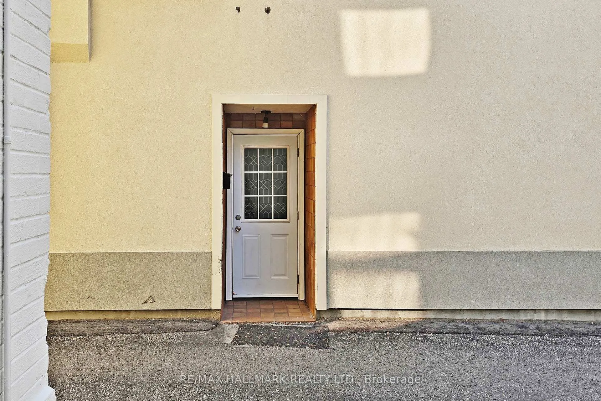 Photo 4 of 86 Laird Drive, Toronto, Leaside — HOMEH