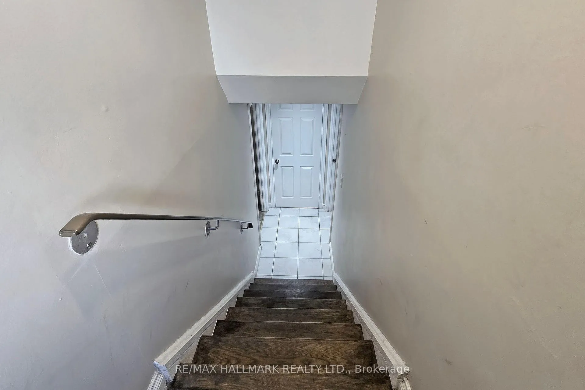 Photo 8 of 86 Laird Drive, Toronto, Leaside — HOMEH