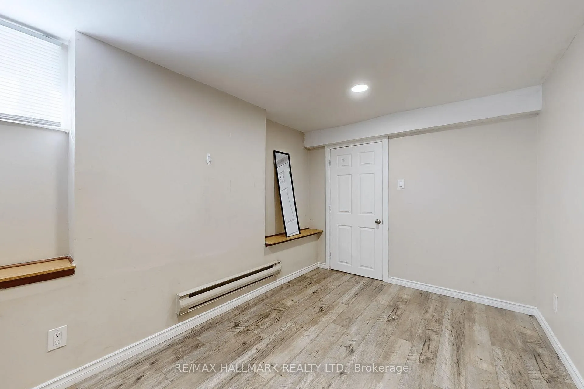 Photo 17 of 86 Laird Drive, Toronto, Leaside — HOMEH