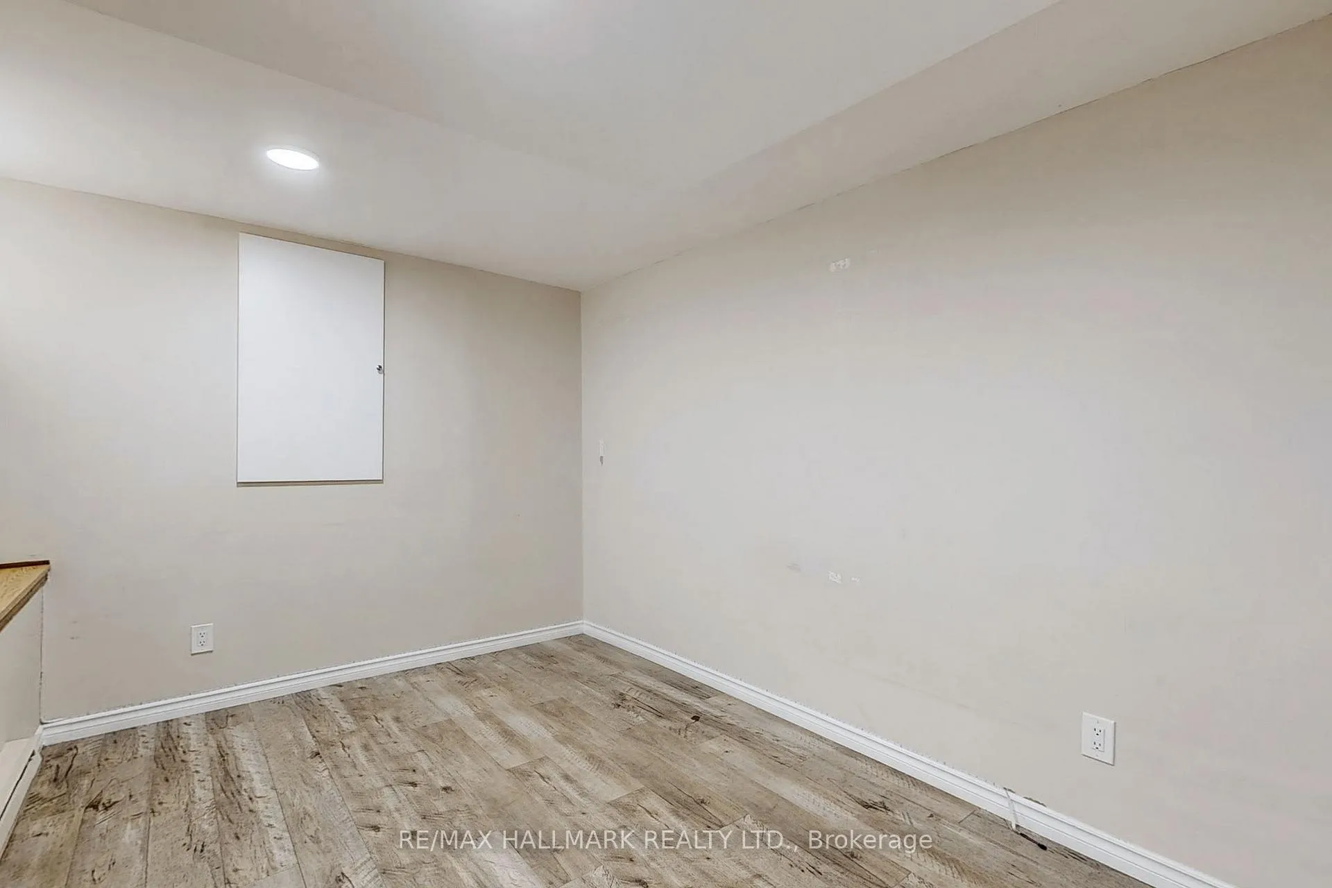 Photo 18 of 86 Laird Drive, Toronto, Leaside — HOMEH