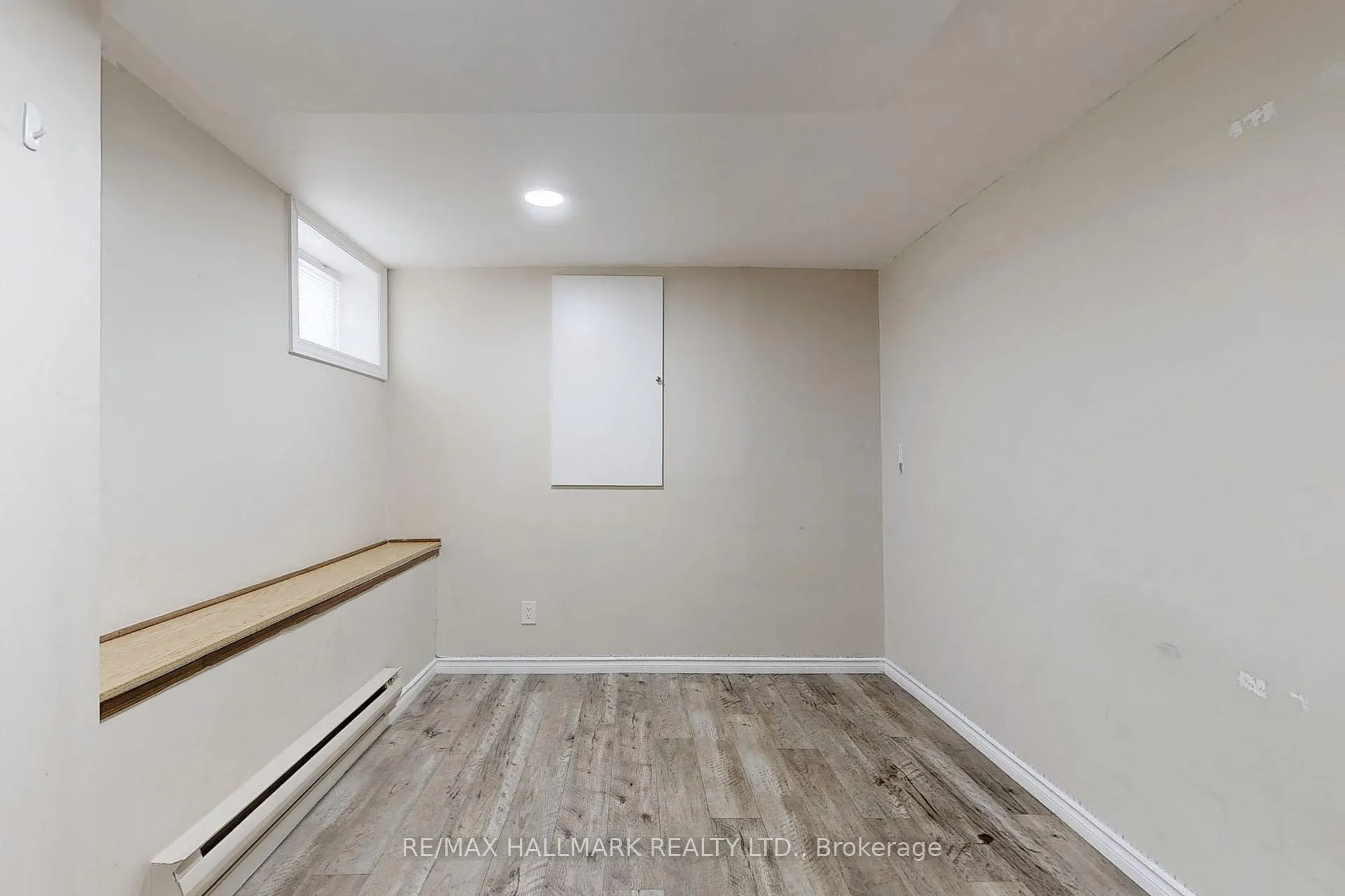 Photo 19 of 86 Laird Drive, Toronto, Leaside — HOMEH