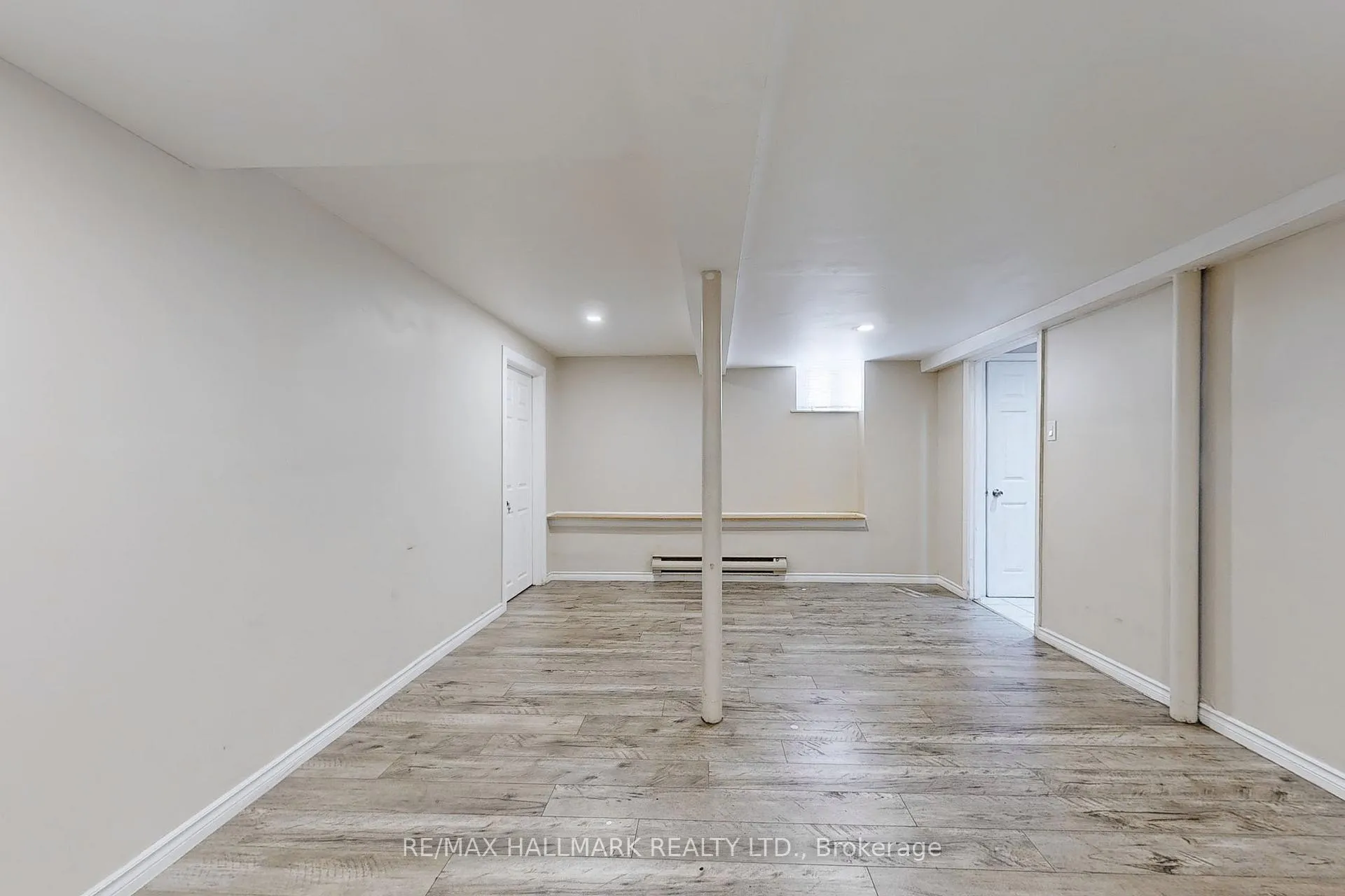 Photo 23 of 86 Laird Drive, Toronto, Leaside — HOMEH