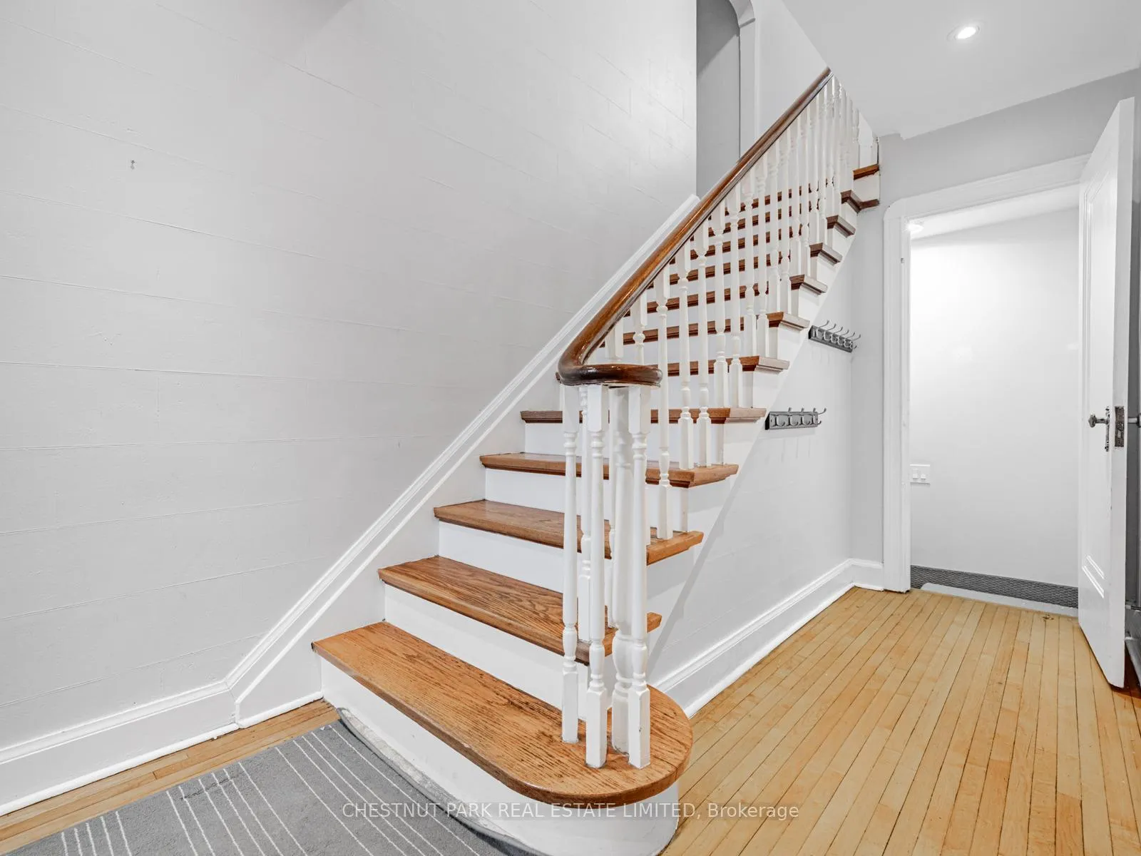 Photo 9 of 263 Old Forest Hill Road, Toronto, Forest Hill North — HOMEH
