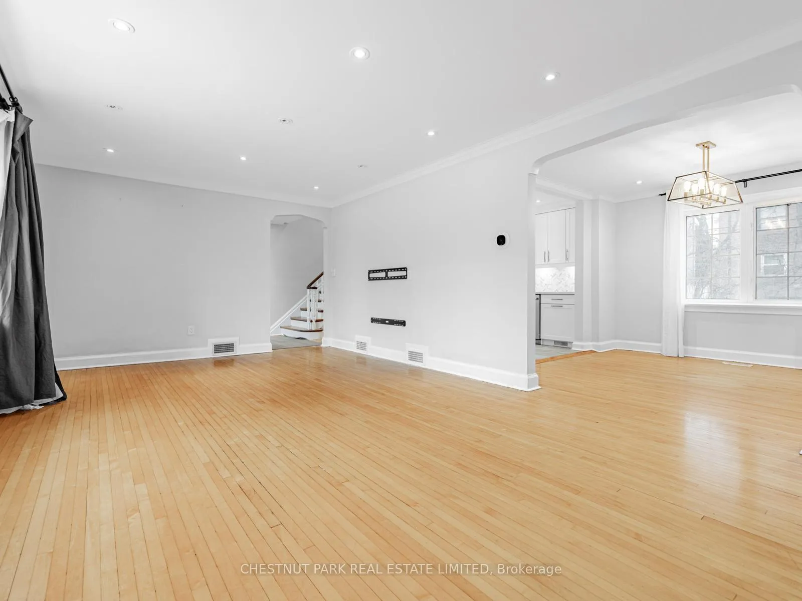 Photo 13 of 263 Old Forest Hill Road, Toronto, Forest Hill North — HOMEH