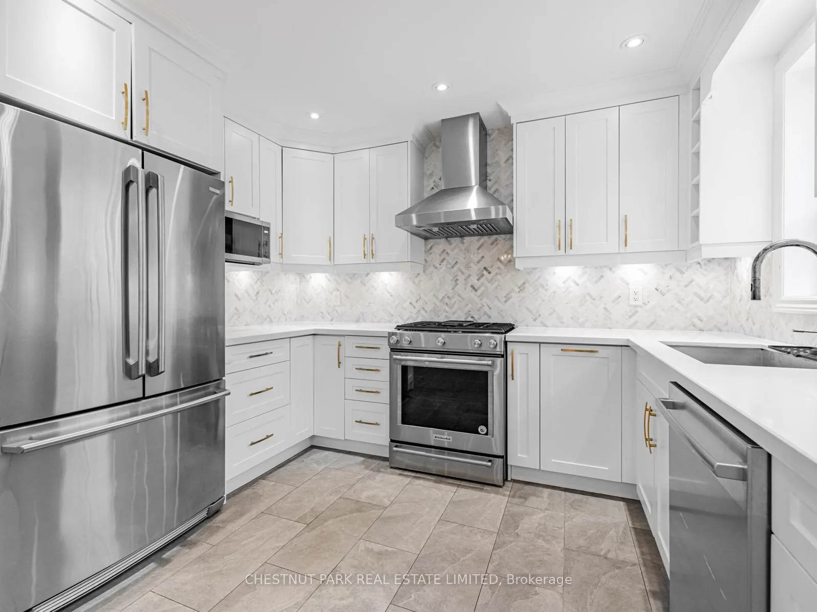 Photo 18 of 263 Old Forest Hill Road, Toronto, Forest Hill North — HOMEH