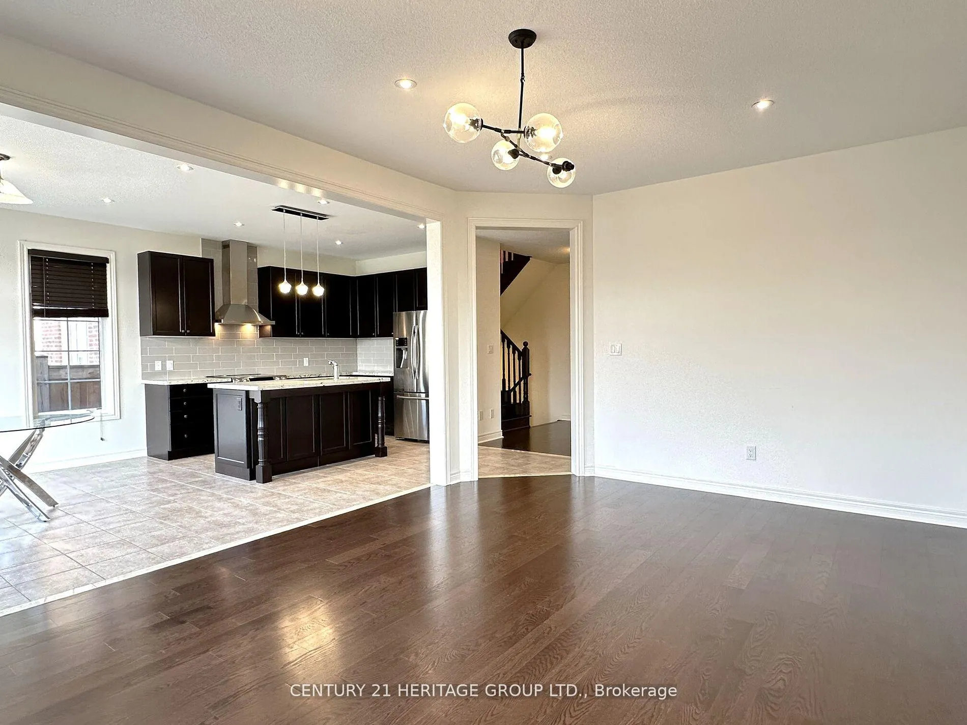 Photo 10 of 46 Peter Miller Street, Aurora, Rural Aurora — HOMEH