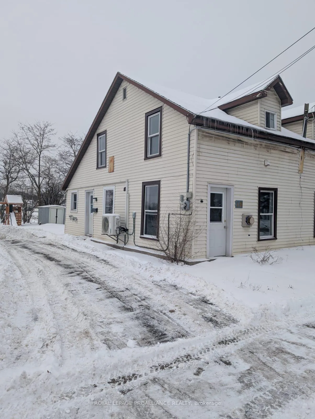 Photo 4 of 18 Jones Street, Belleville, Belleville Ward — HOMEH
