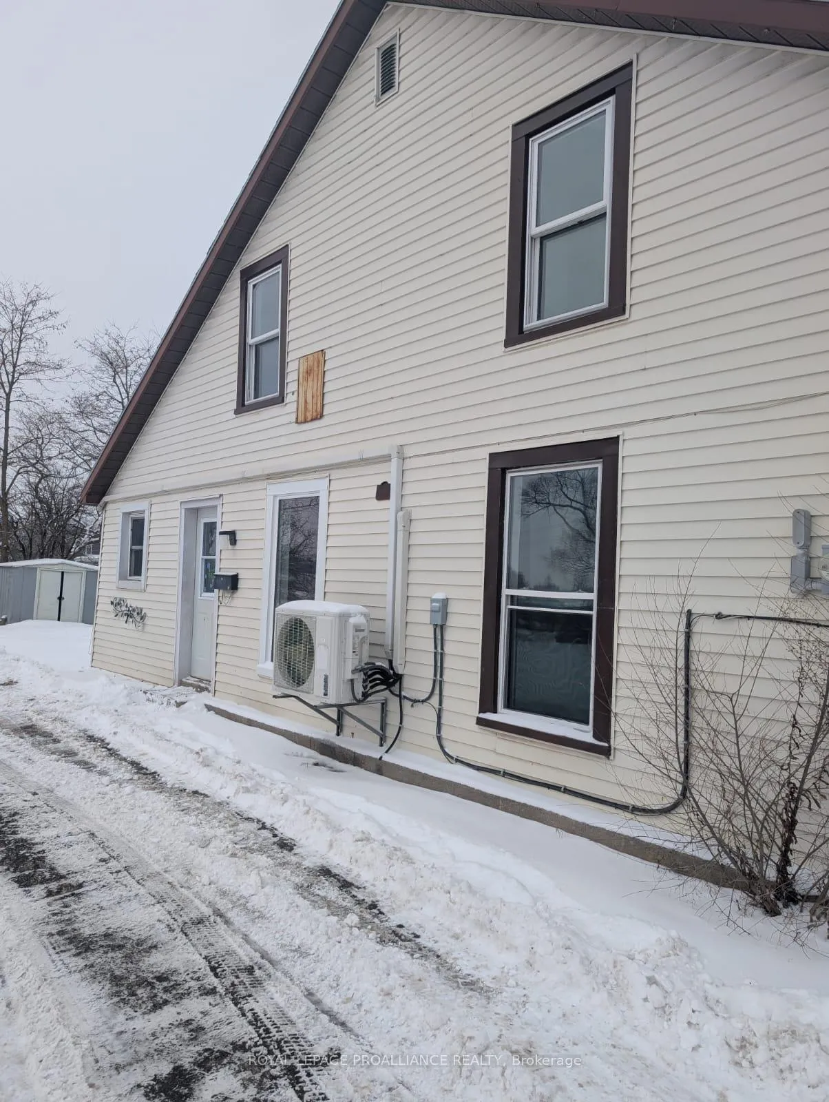 Photo 6 of 18 Jones Street, Belleville, Belleville Ward — HOMEH