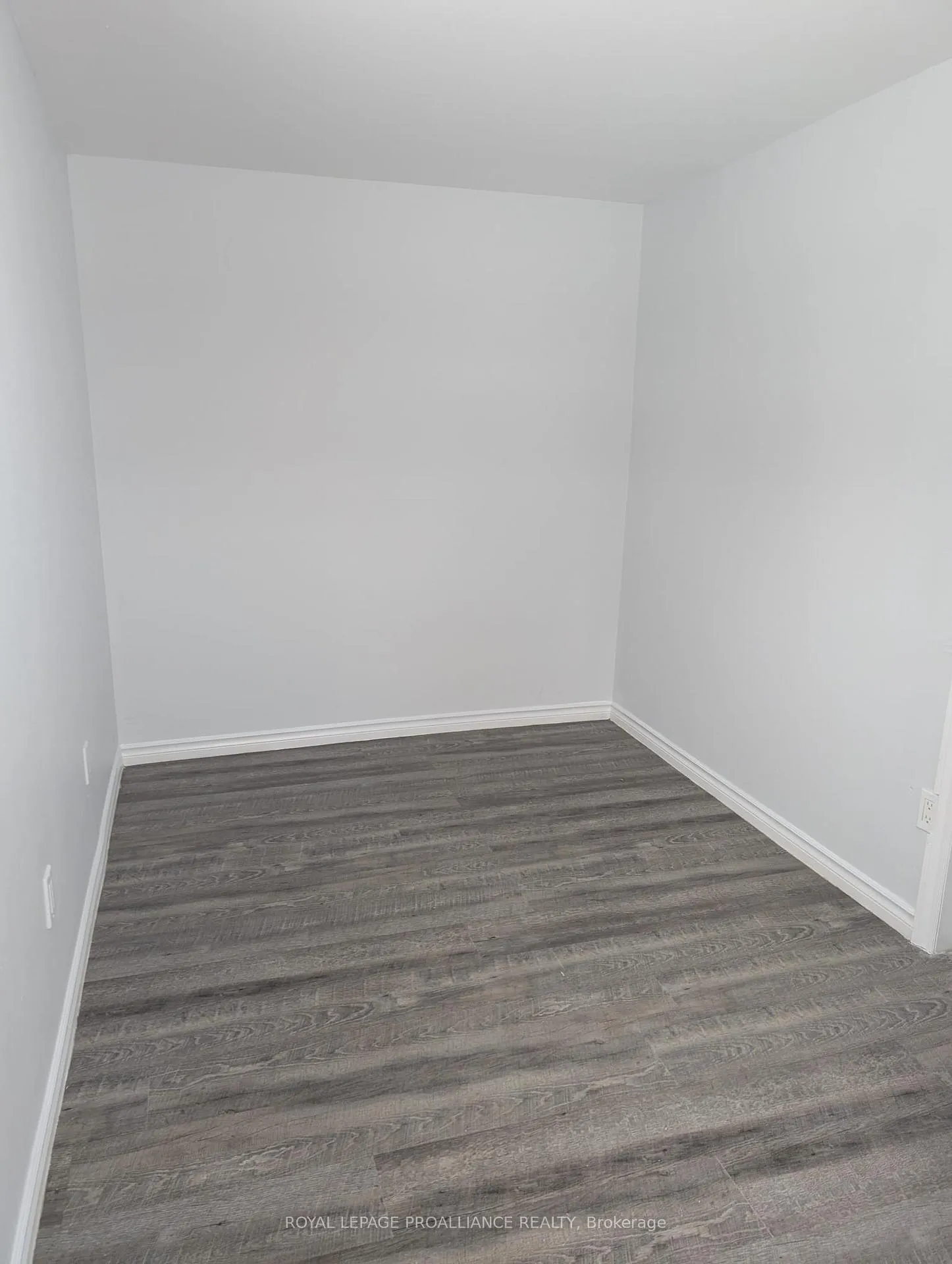 Photo 17 of 18 Jones Street, Belleville, Belleville Ward — HOMEH