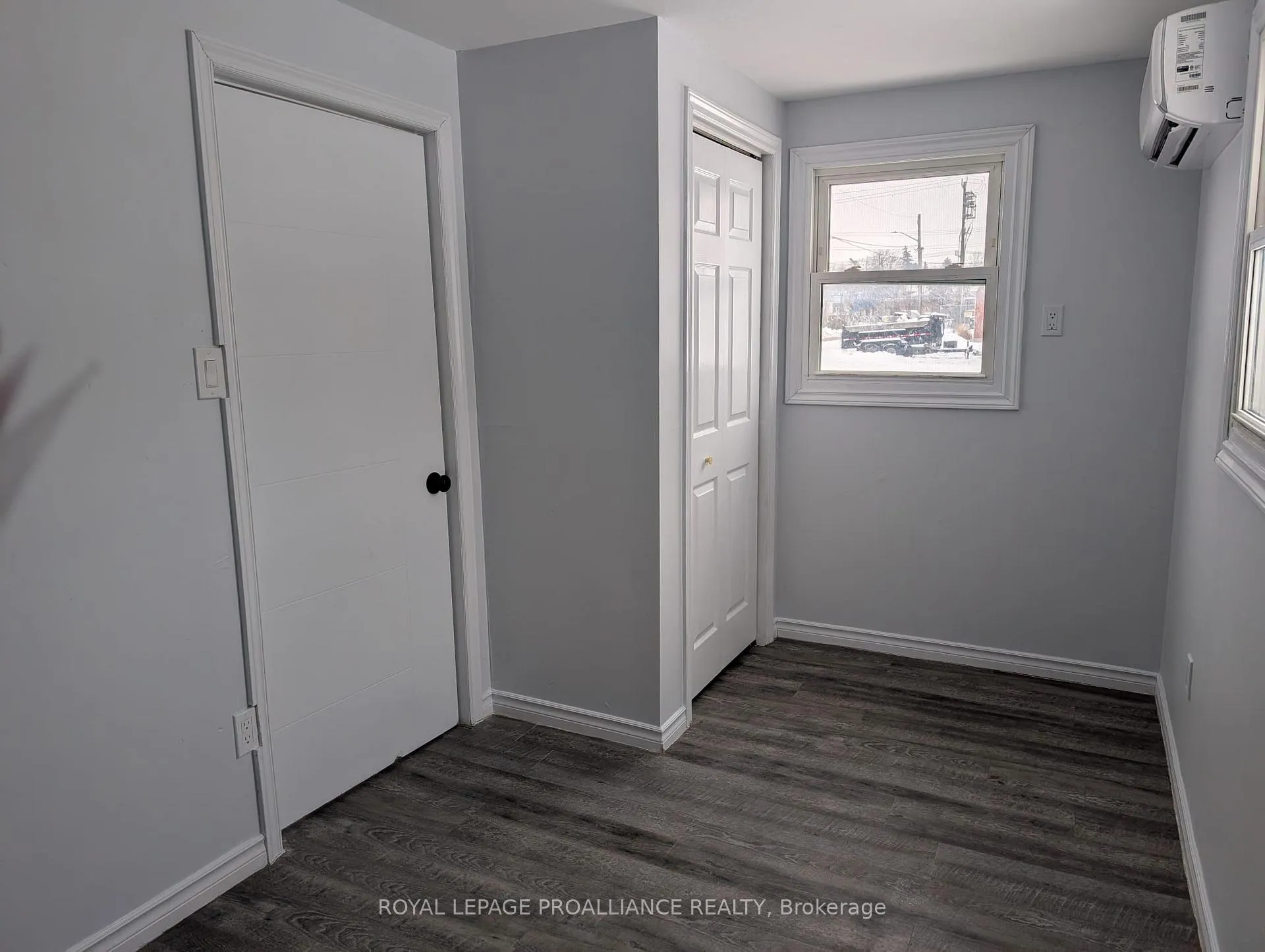 Photo 19 of 18 Jones Street, Belleville, Belleville Ward — HOMEH