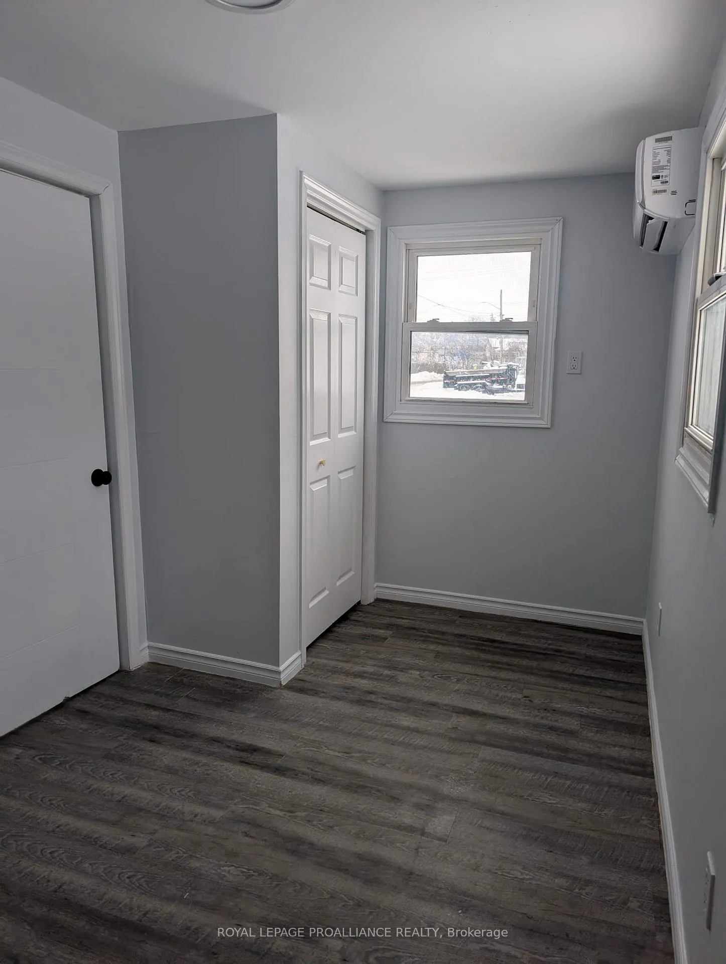 Photo 20 of 18 Jones Street, Belleville, Belleville Ward — HOMEH