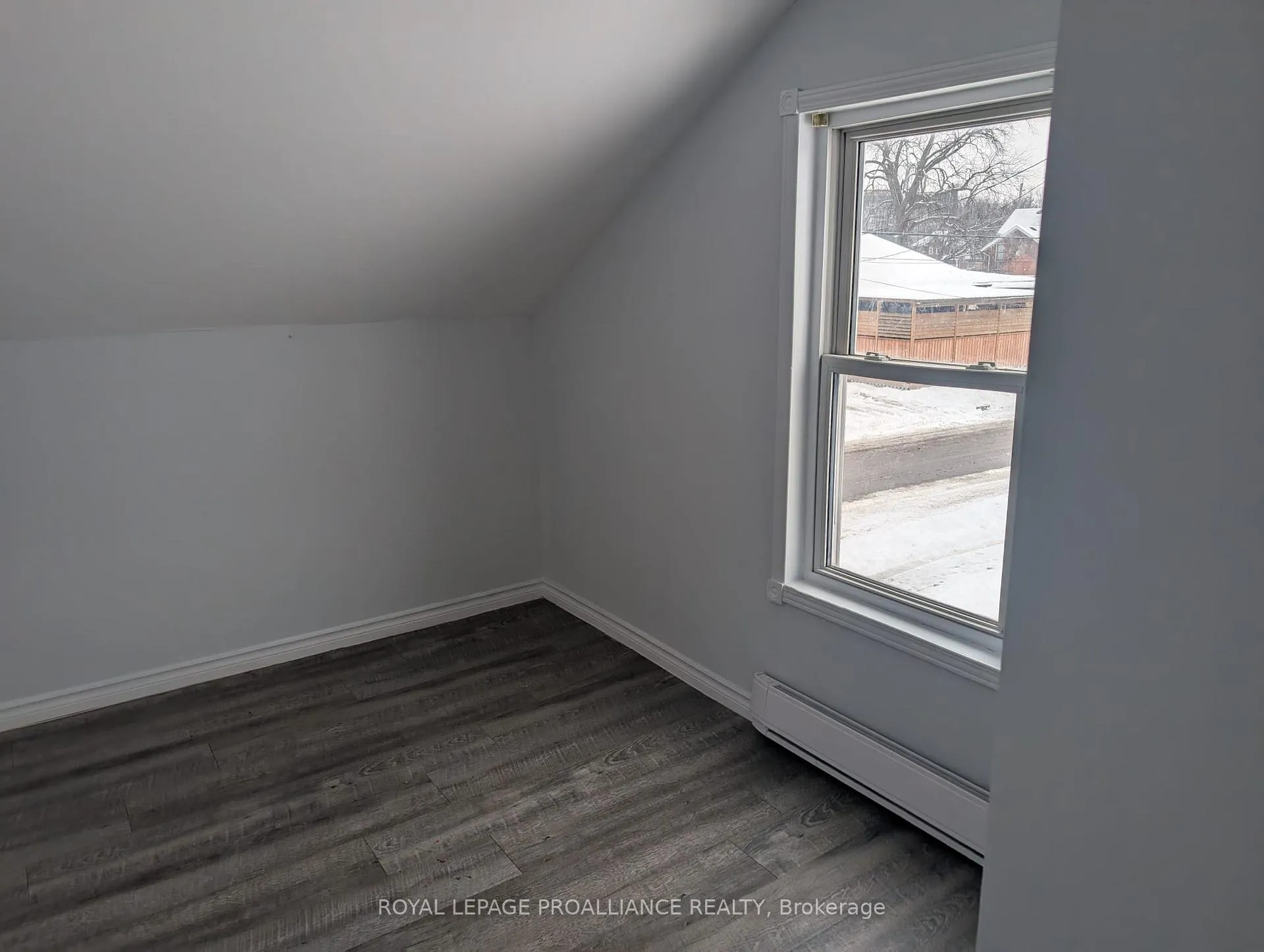 Photo 29 of 18 Jones Street, Belleville, Belleville Ward — HOMEH