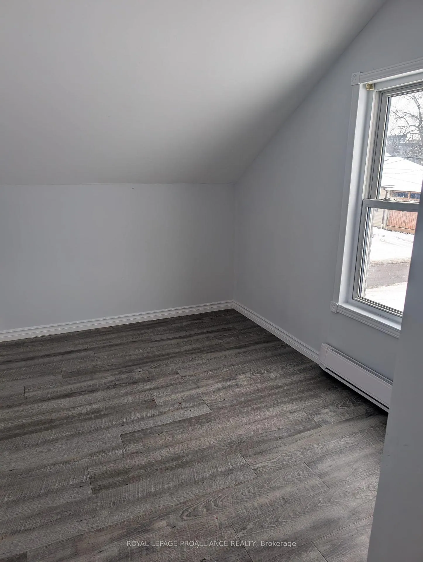 Photo 30 of 18 Jones Street, Belleville, Belleville Ward — HOMEH