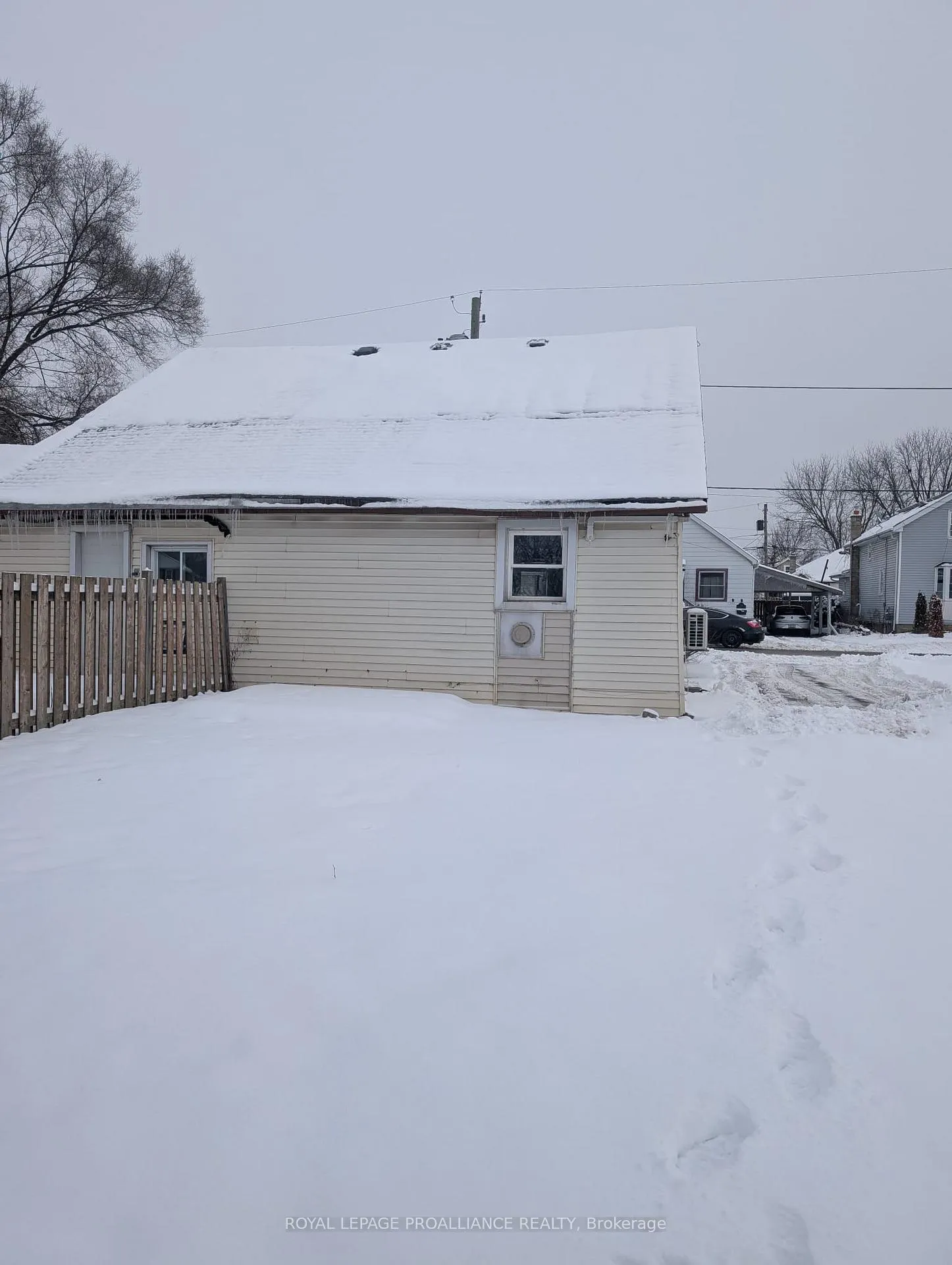 Photo 39 of 18 Jones Street, Belleville, Belleville Ward — HOMEH
