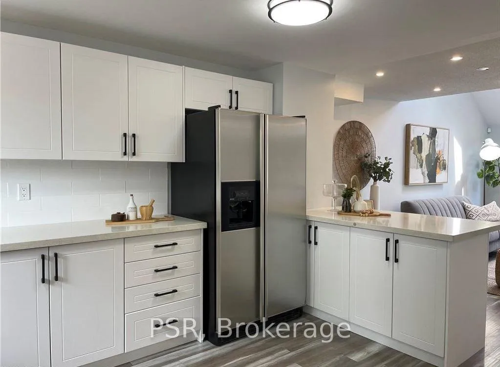 Photo 2 of 315 Veronica Drive, Kitchener — HOMEH