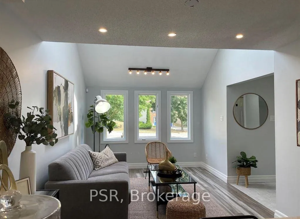 Photo 4 of 315 Veronica Drive, Kitchener — HOMEH