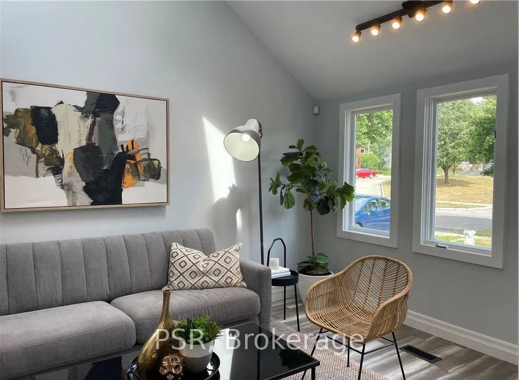 Photo 8 of 315 Veronica Drive, Kitchener — HOMEH