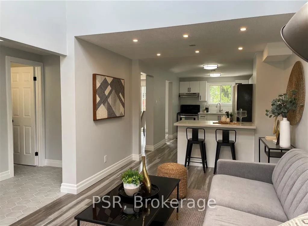 Photo 9 of 315 Veronica Drive, Kitchener — HOMEH