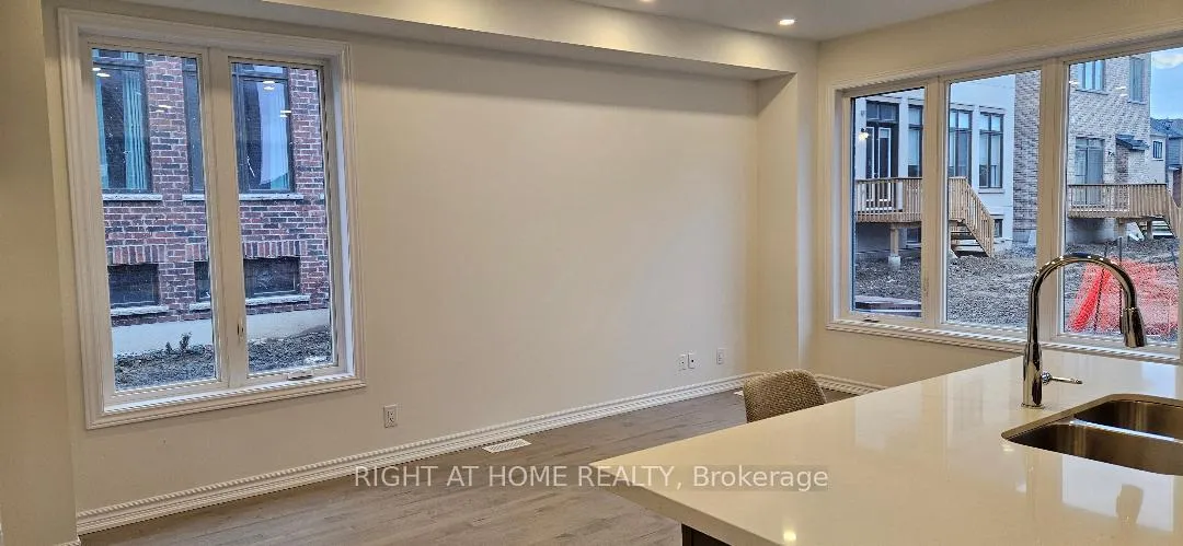 Photo 4 of 79 Freeman Willams Street, Markham, Markham Village — HOMEH