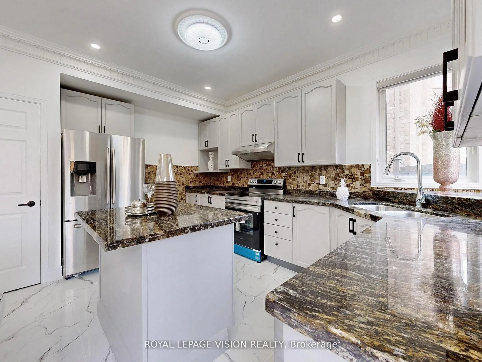 Photo 12 of 167 Golden Meadow Drive, Markham, Wismer — HOMEH