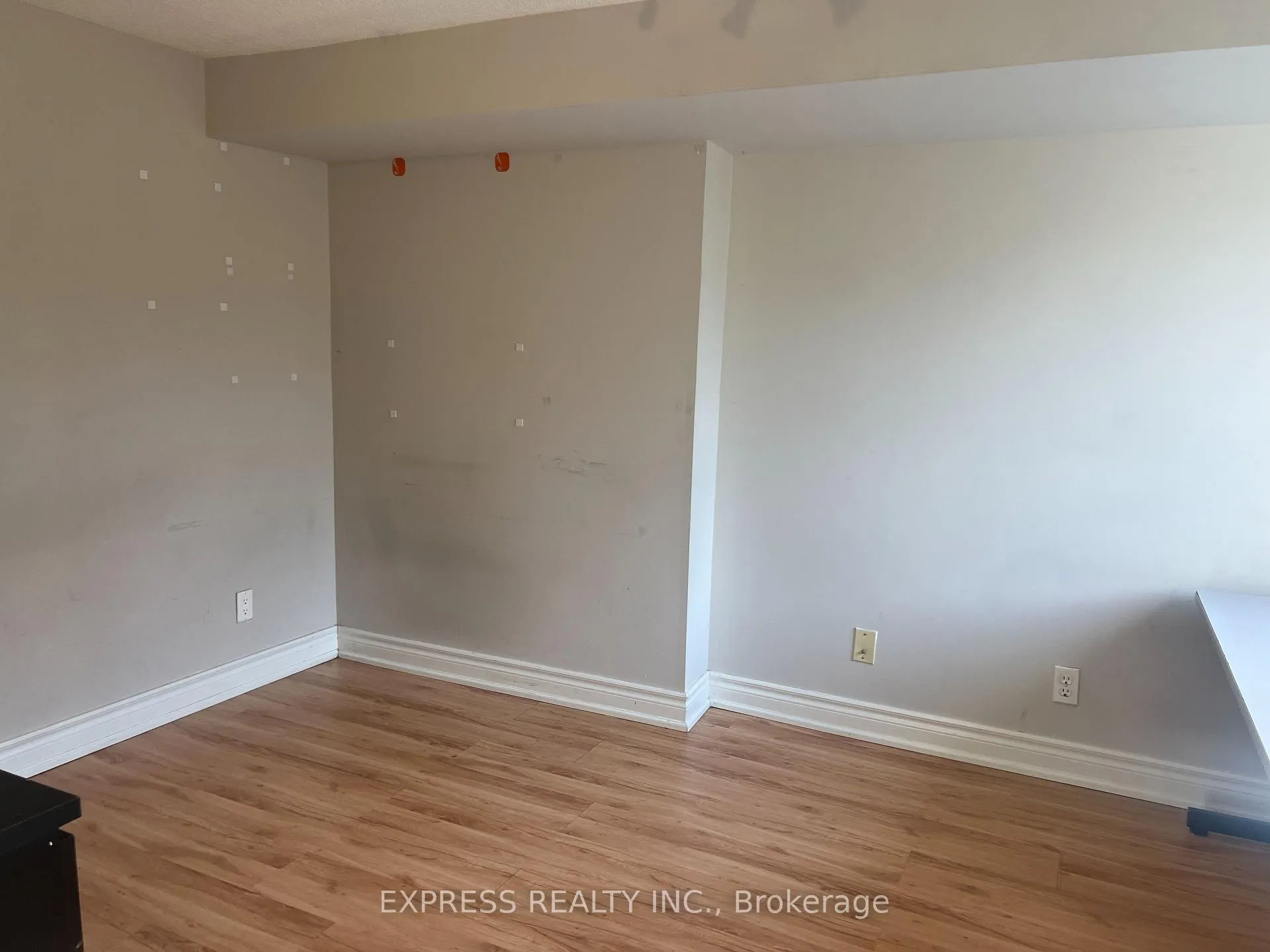 Photo 4 of Unit Lower, 99 Brunswick Avenue, Toronto, University — HOMEH