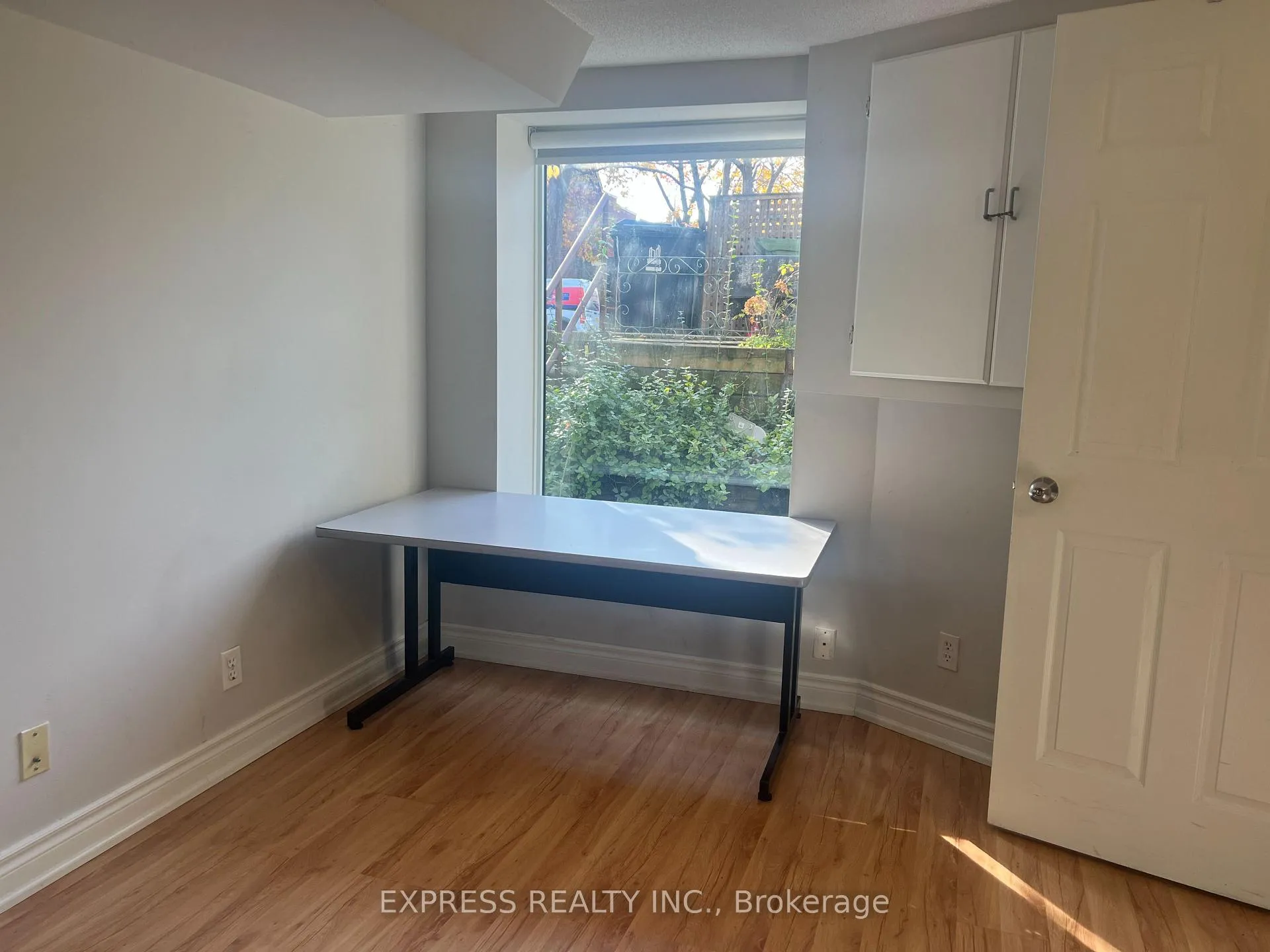 Photo 5 of Unit Lower, 99 Brunswick Avenue, Toronto, University — HOMEH