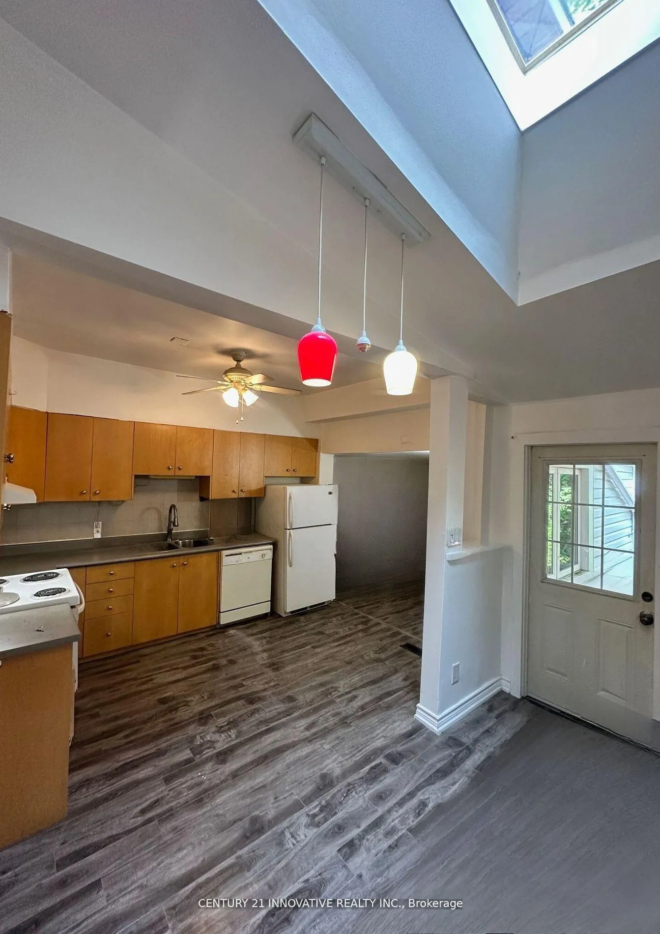 Photo 3 of 29 Eldon Avenue, Toronto, Crescent Town — HOMEH