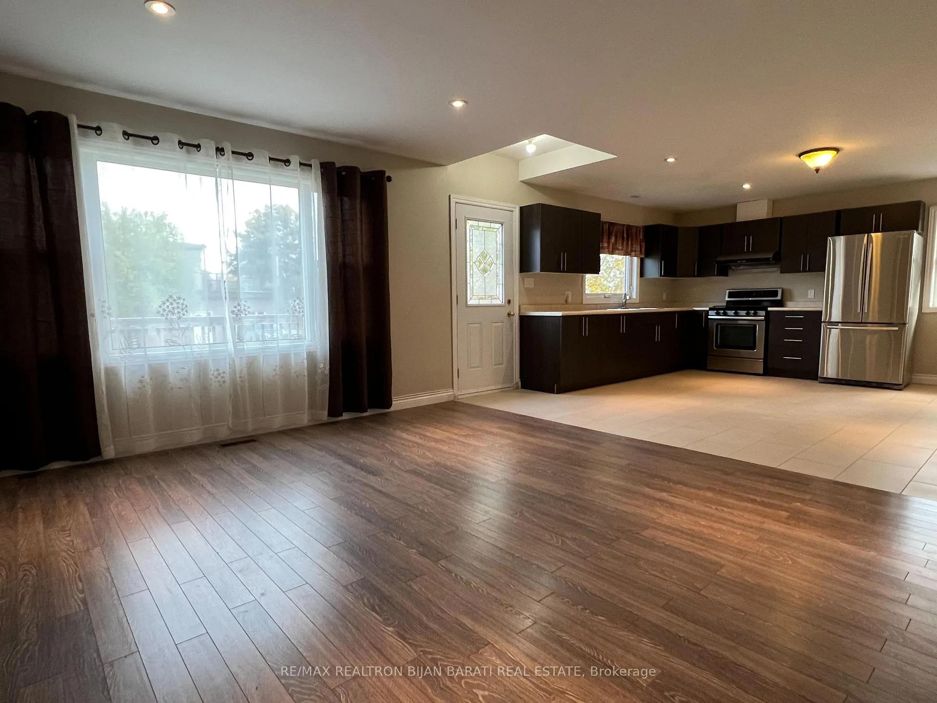 Photo 10 of 1200 Green Street, Whitby, Downtown Whitby — HOMEH