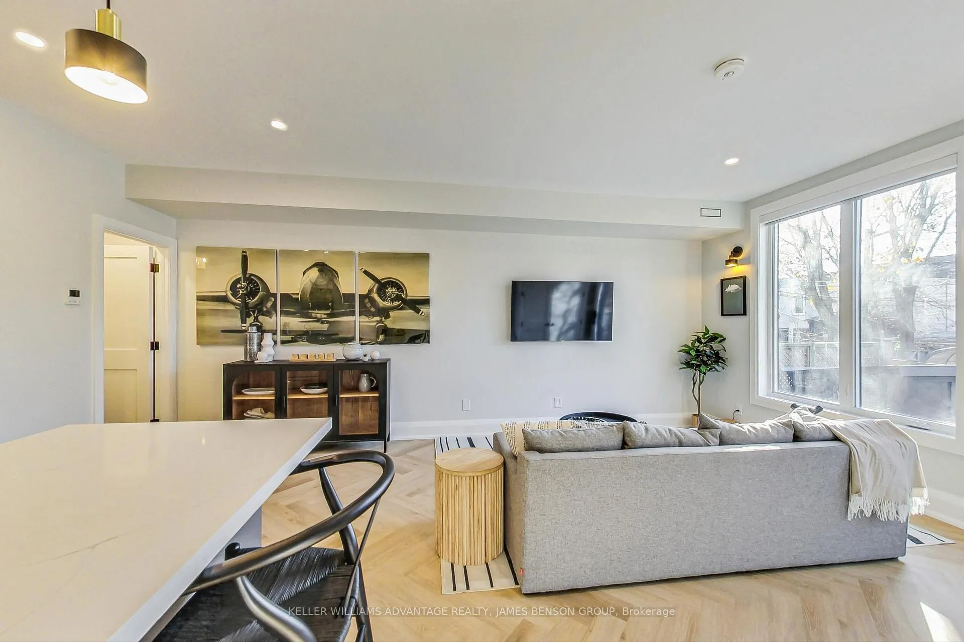 Photo 6 of Unit Unit 2, 32 Galt Avenue, Toronto, South Riverdale — HOMEH