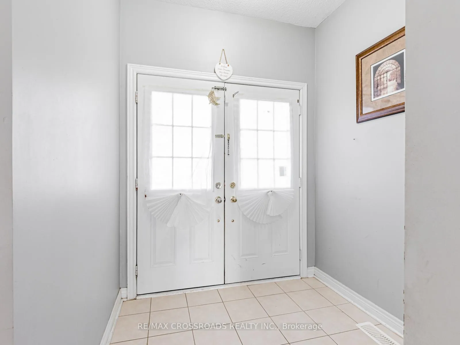 Photo 3 of 81 Lahore Crescent, Markham, Cedarwood — HOMEH